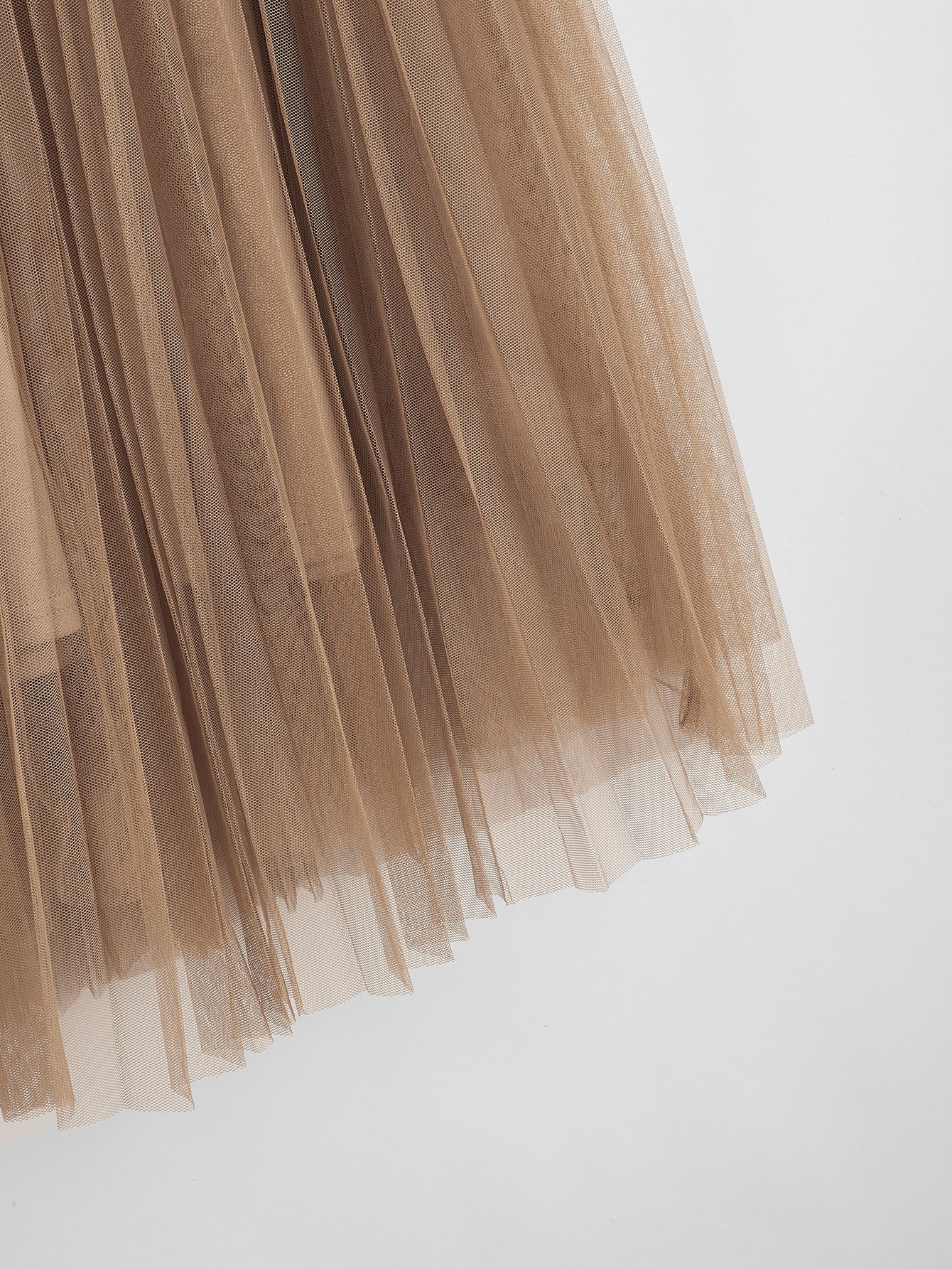 Mulvari Scallop Edge Waist Mesh Overlay Skirt