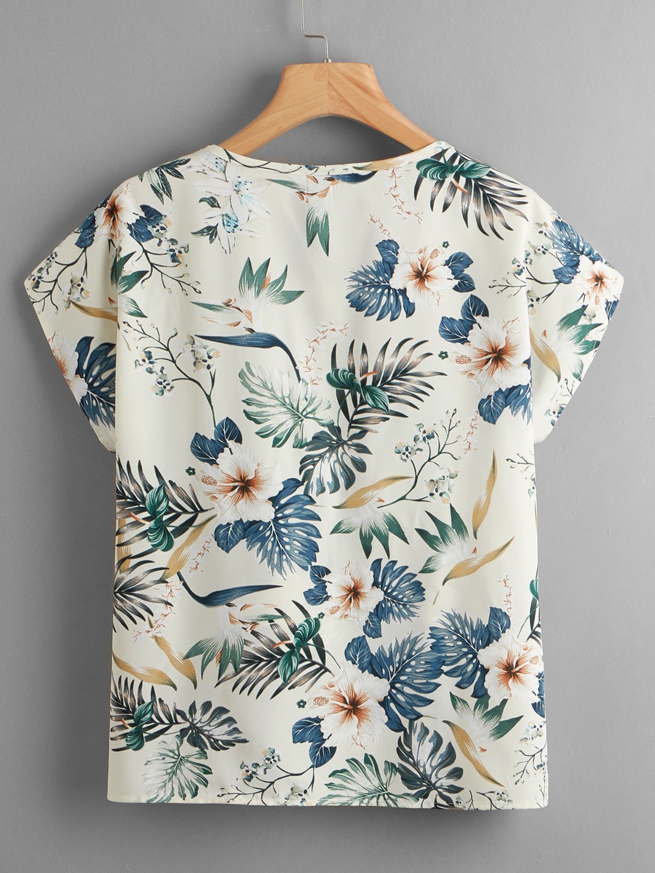 LUNE Batwing Sleeve Tropical Print Top