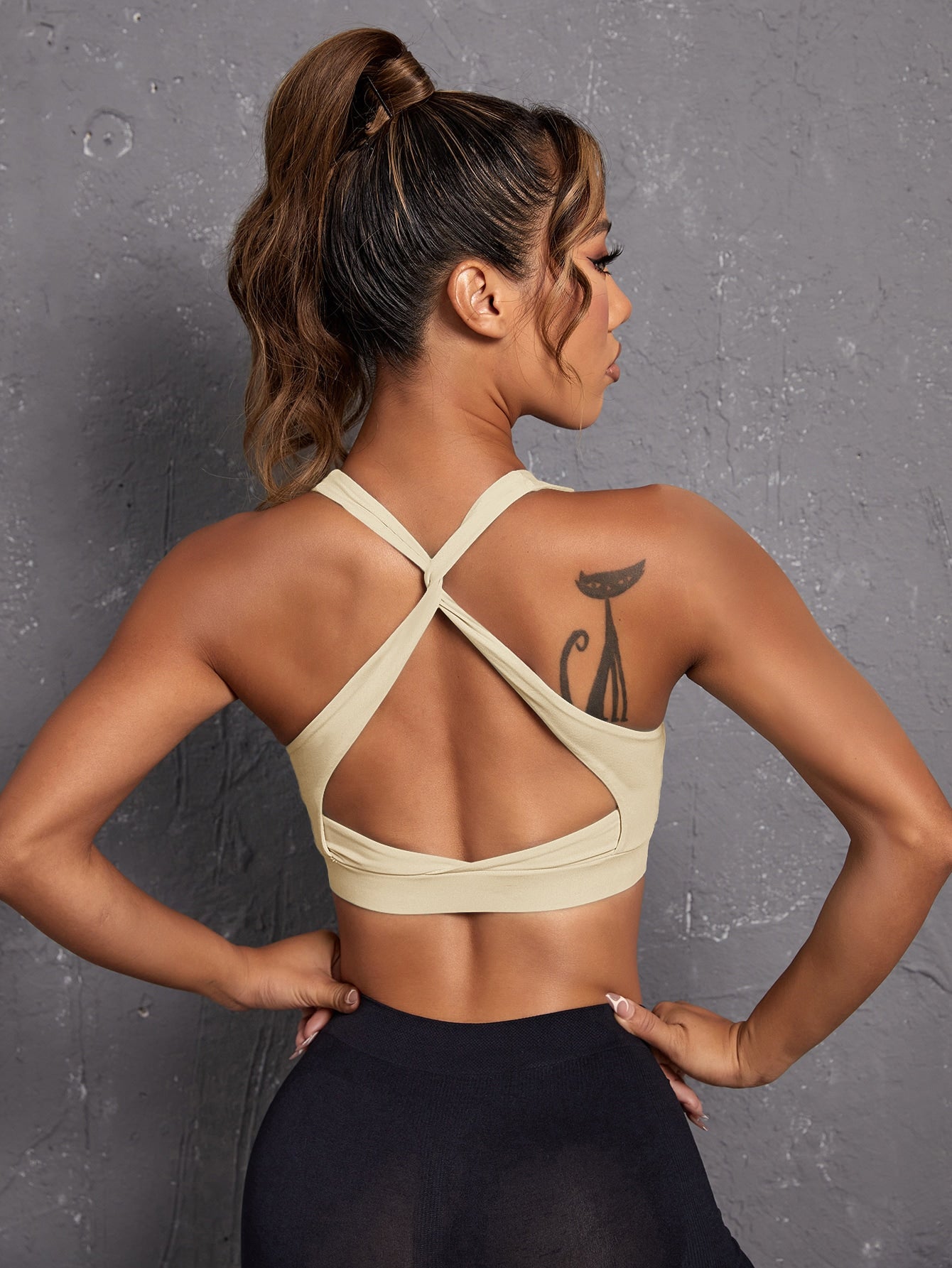 Sport Studio Light Support Criss Cross Backless Sports Bra