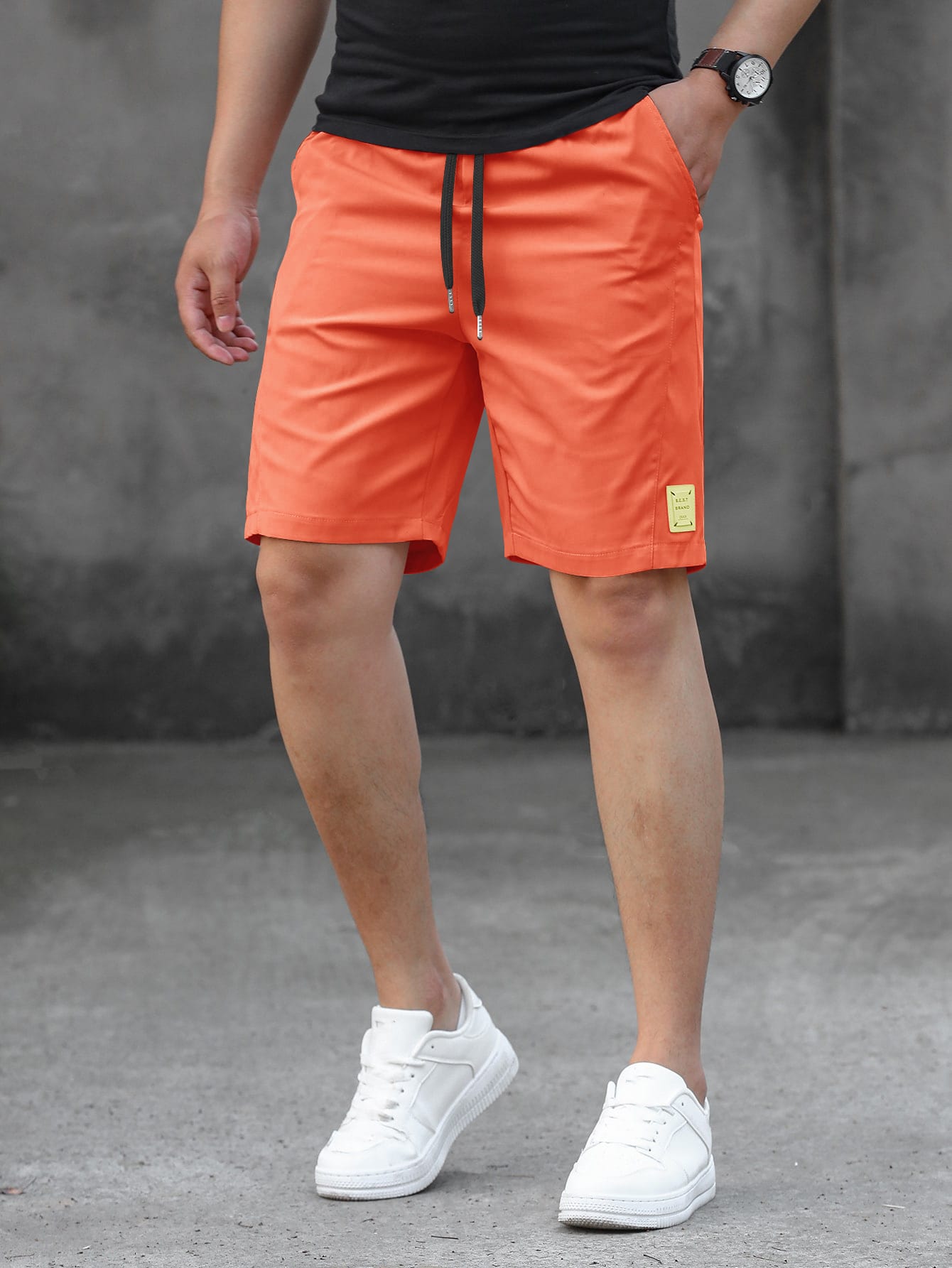 Manfinity Homme Loose Fit Men's Shorts With Letter Patch And Drawstring Waist