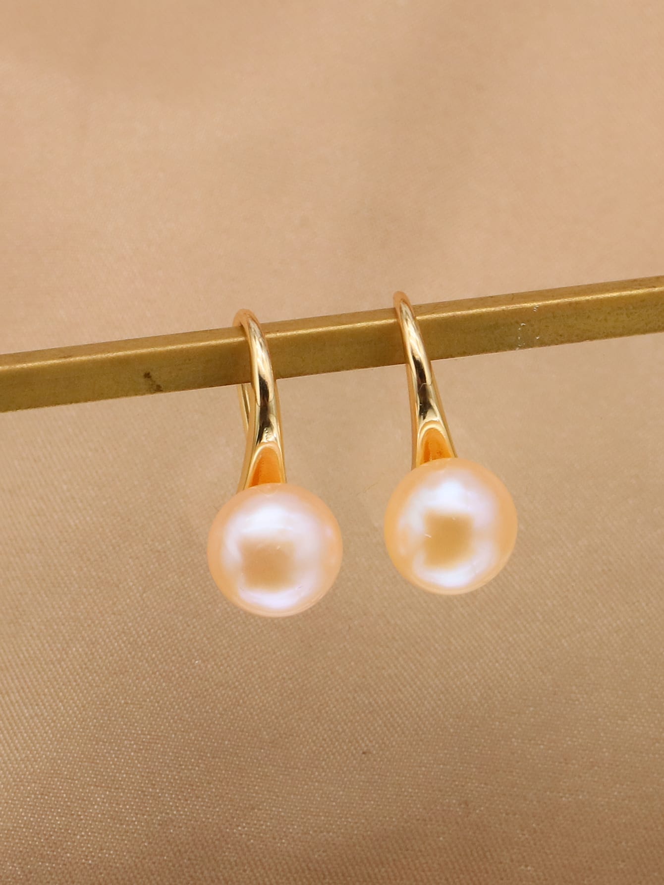 1pair Pink Natural Pearl Earrings, Thickness 0.03μm