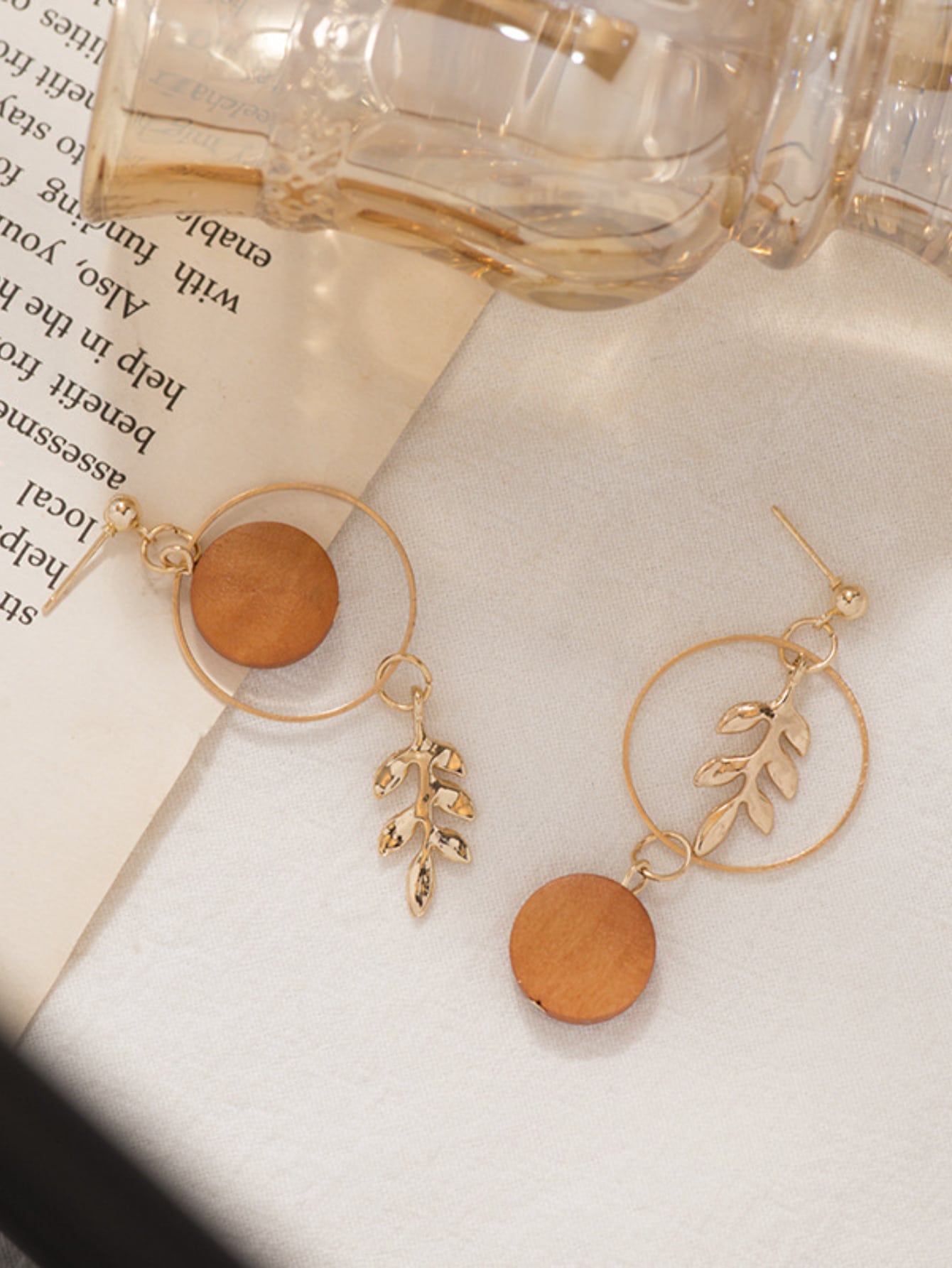 Leaf Decor Earrings