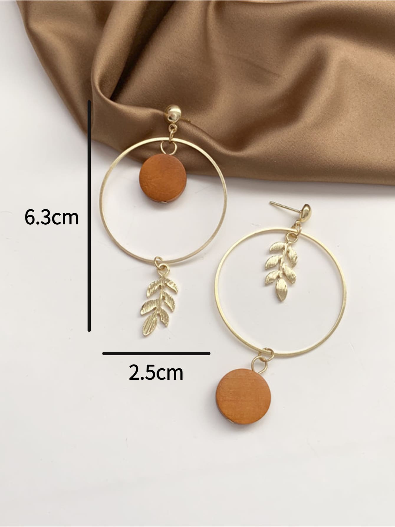 Leaf Decor Earrings