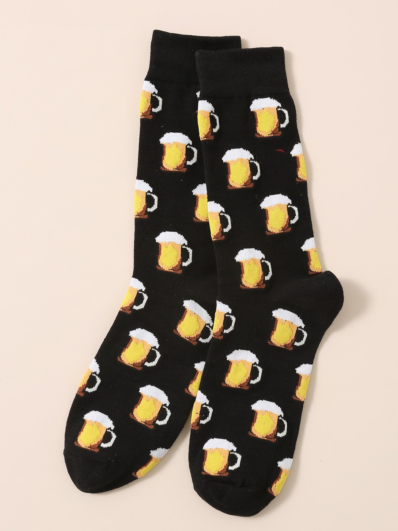 Beer Mug Pattern Crew Socks