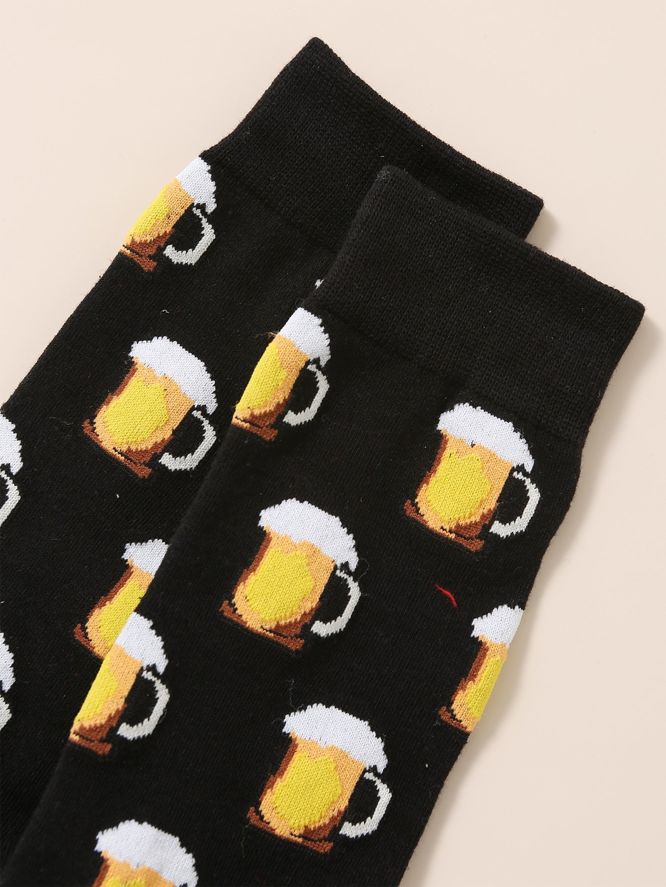 Beer Mug Pattern Crew Socks