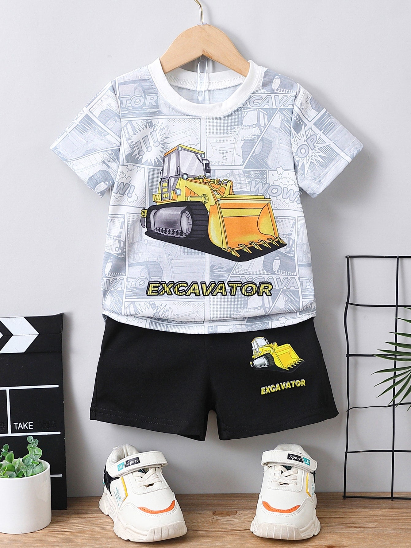 Young Boy Black & White Cartoon Letter Print Casual Streetwear Two-piece Short Sleeve Set For Summer