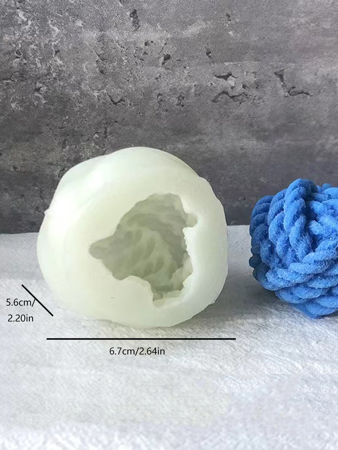 1pc Yarn Ball Shaped Candle Mold