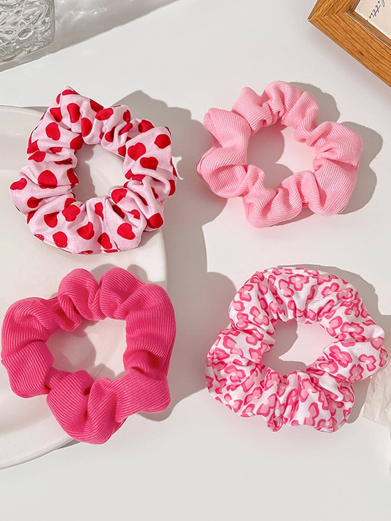 4pcs Y2K Style Girl's Pink Cute Valentine's Heart Knitted Hair Scrunchies, Stretchy Elastic Hair Ties Hair Accessories For Everyday, Casual, Party, Commuting, Holiday