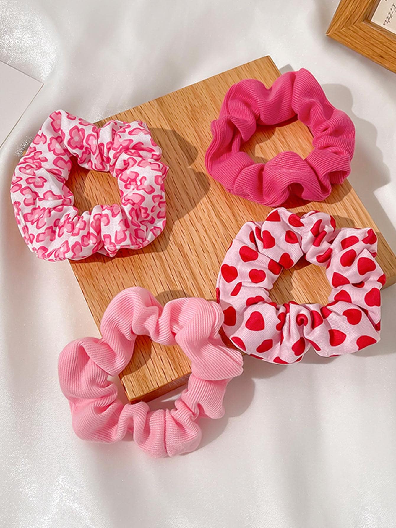 4pcs Y2K Style Girl's Pink Cute Valentine's Heart Knitted Hair Scrunchies, Stretchy Elastic Hair Ties Hair Accessories For Everyday, Casual, Party, Commuting, Holiday