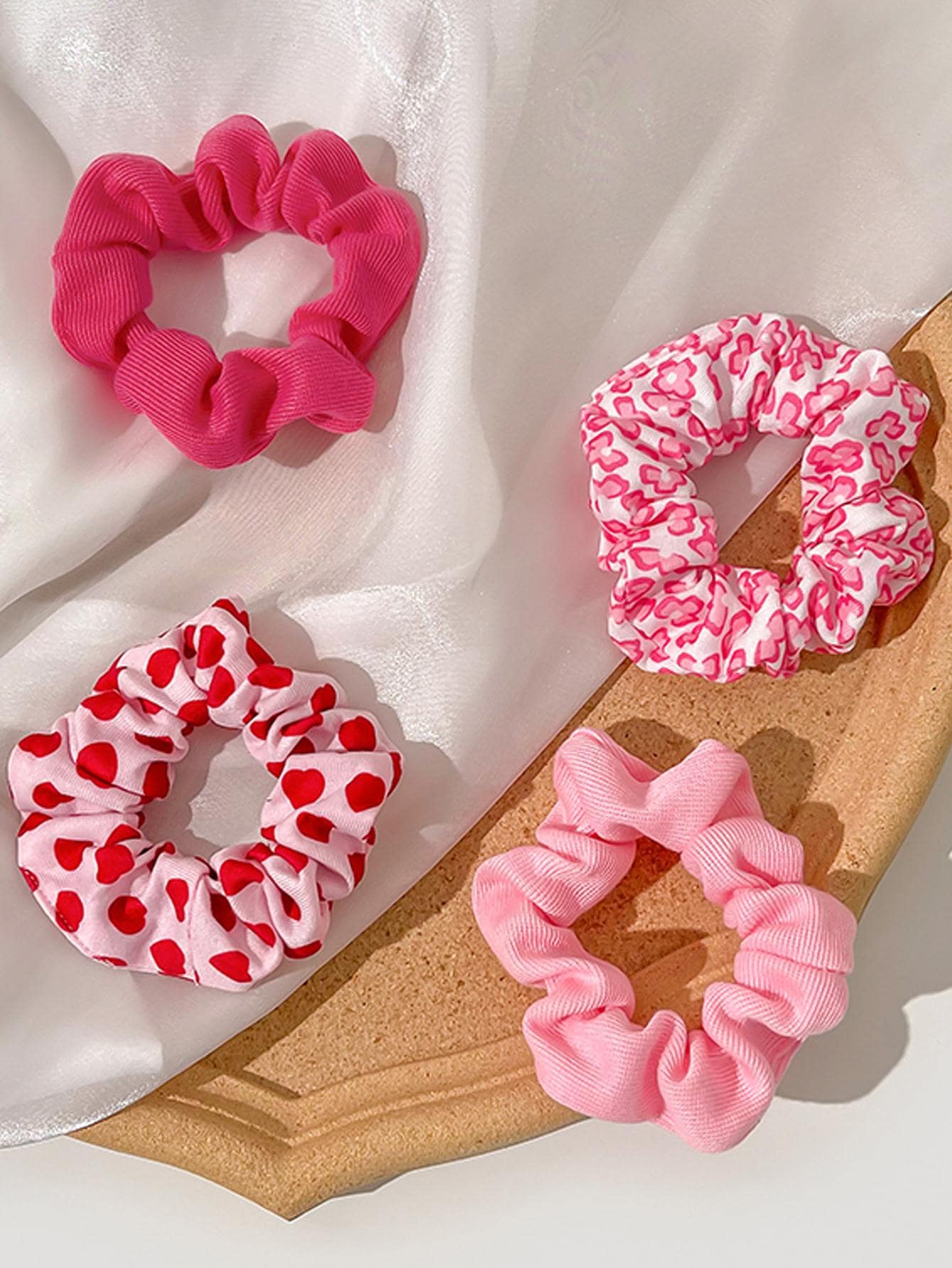 4pcs Y2K Style Girl's Pink Cute Valentine's Heart Knitted Hair Scrunchies, Stretchy Elastic Hair Ties Hair Accessories For Everyday, Casual, Party, Commuting, Holiday