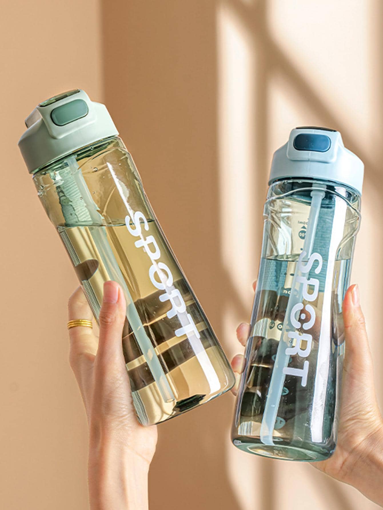 1pc Plastic Water Bottle, Minimalist Letter Graphic Water Bottle For Home