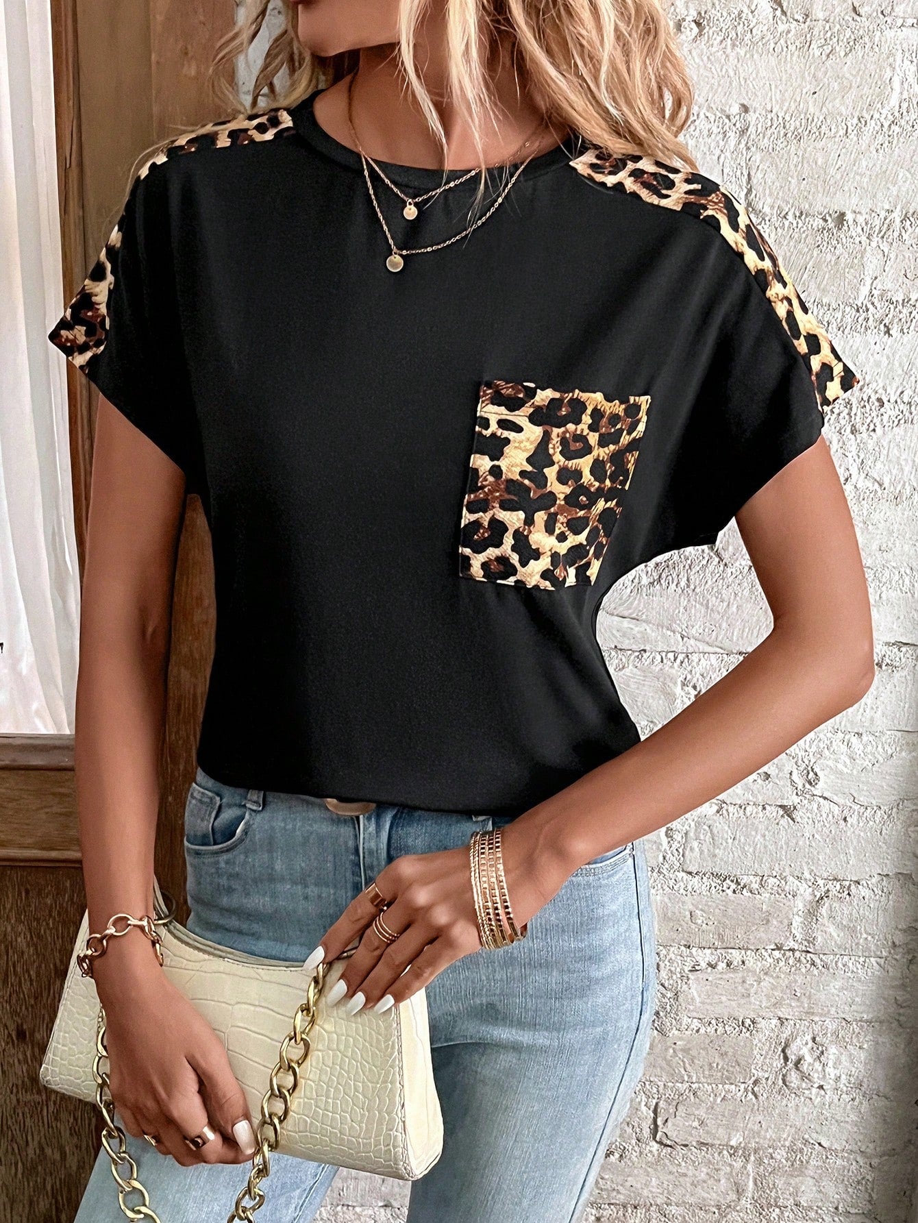 LUNE Leopard Print Patched Pocket Dolman Sleeve Tee