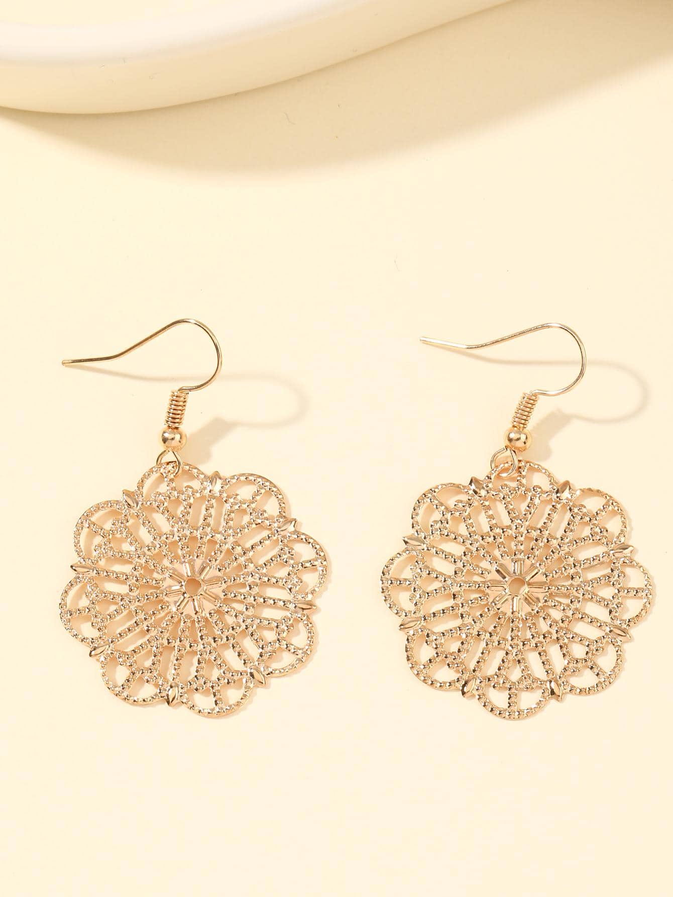 Hollow Out Flower Drop Earrings