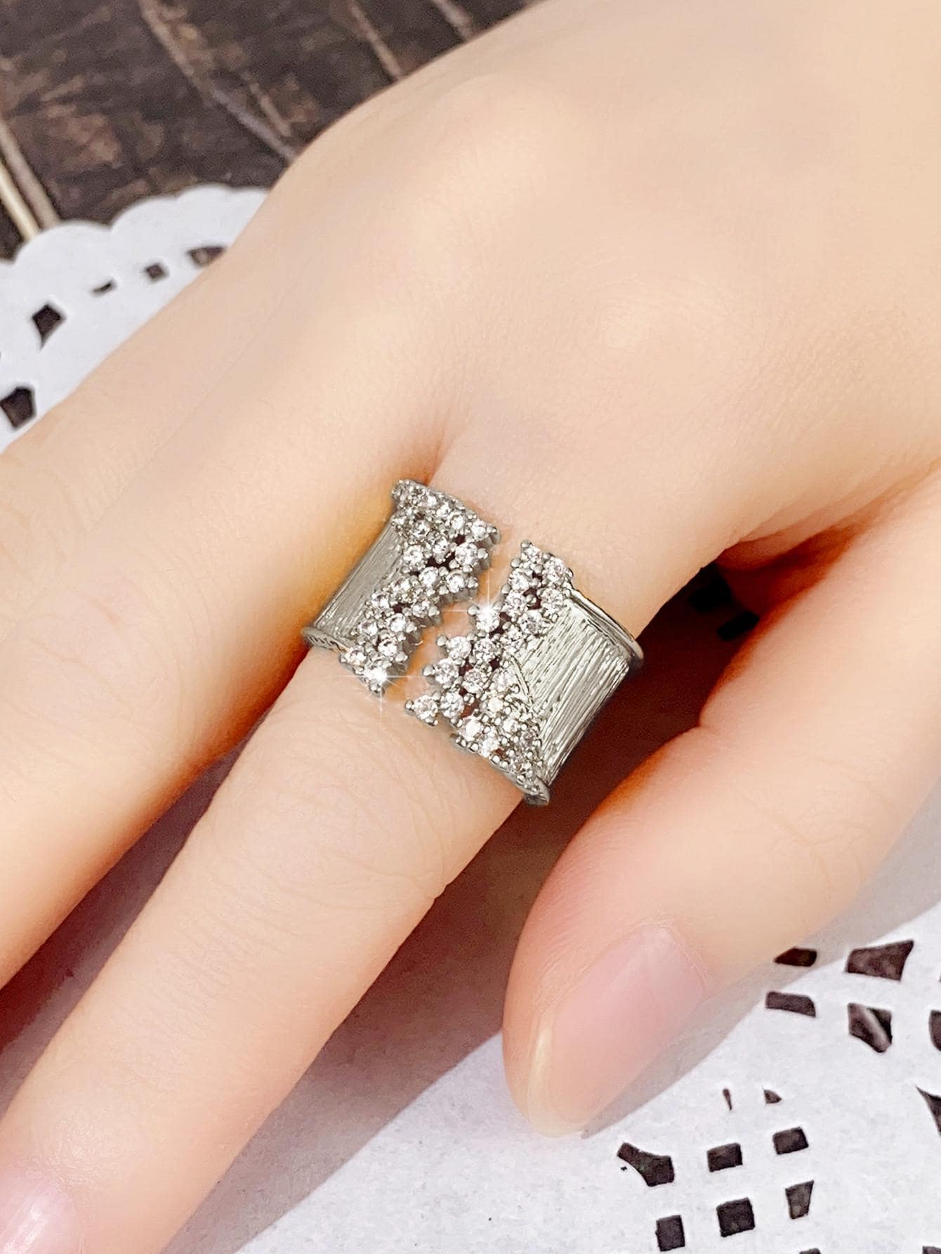 1 PC Elegant Cubic Zirconia Ring For Women For Valentine's Day Gift Wedding Engagement Band Jewelry