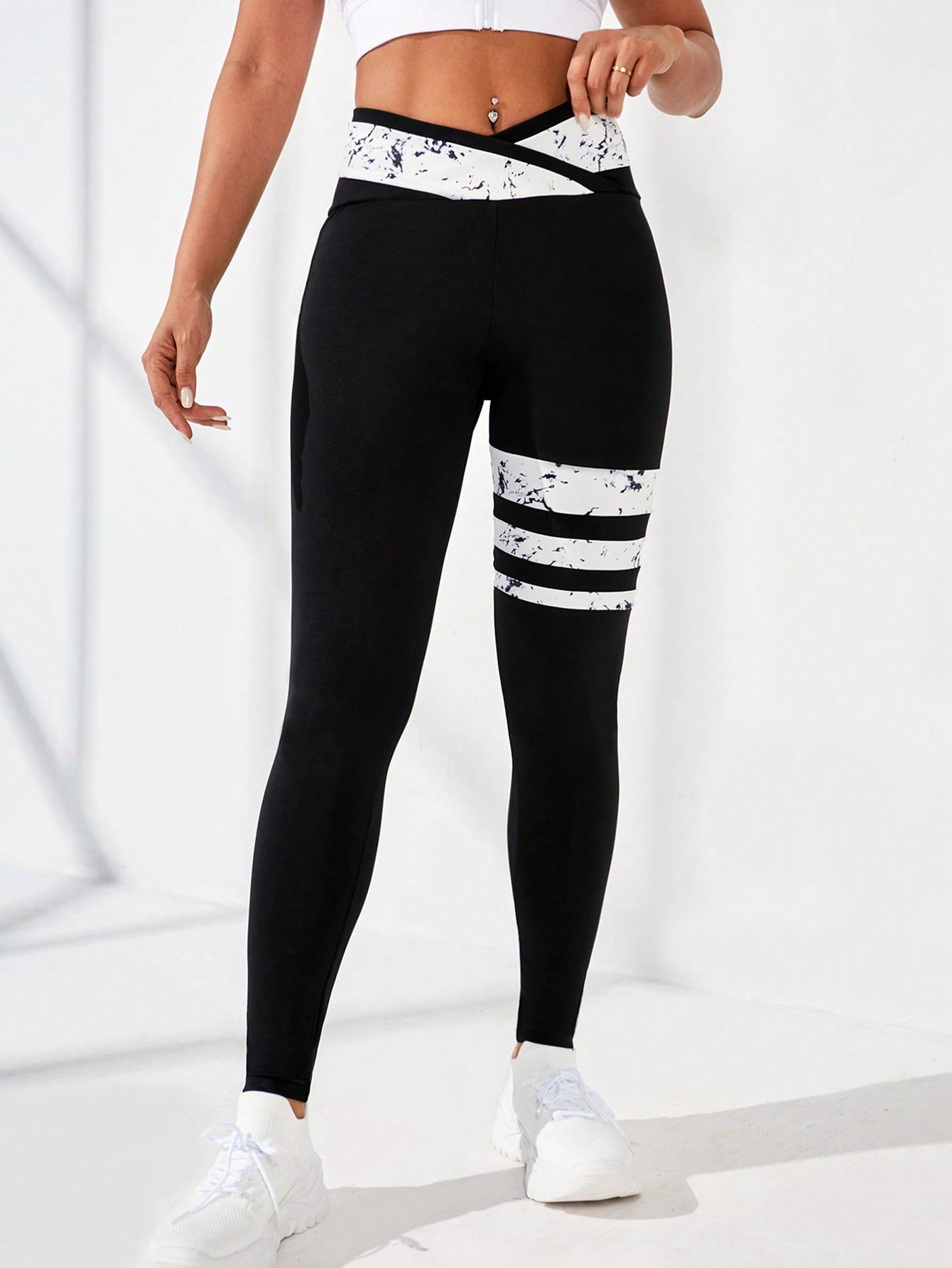 SHEIN Sport Studio Striped Print Wideband Waist Sports Leggings