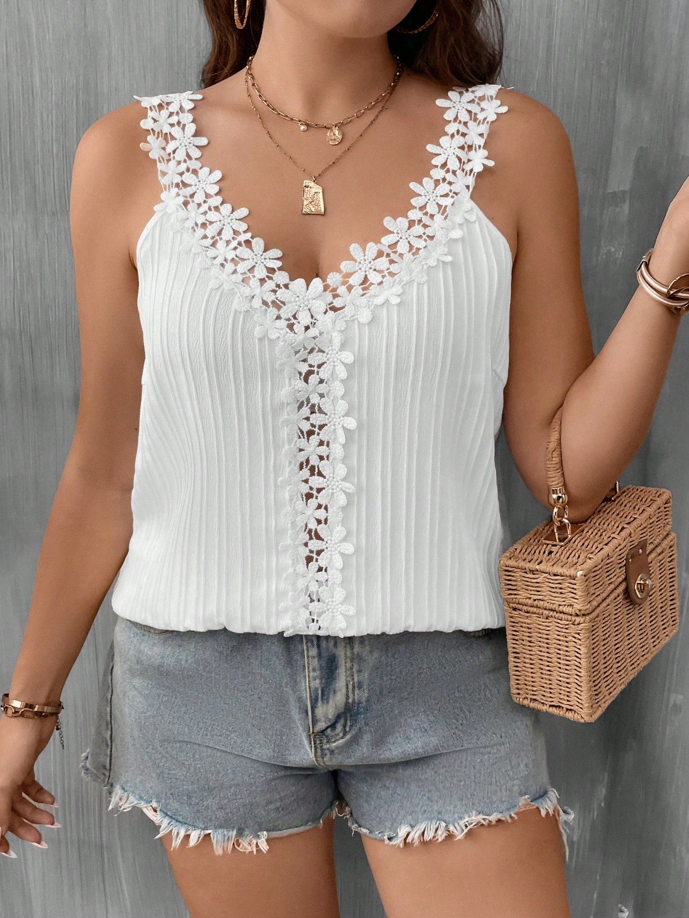 LUNE Plus Guipure Lace Panel Cami Top