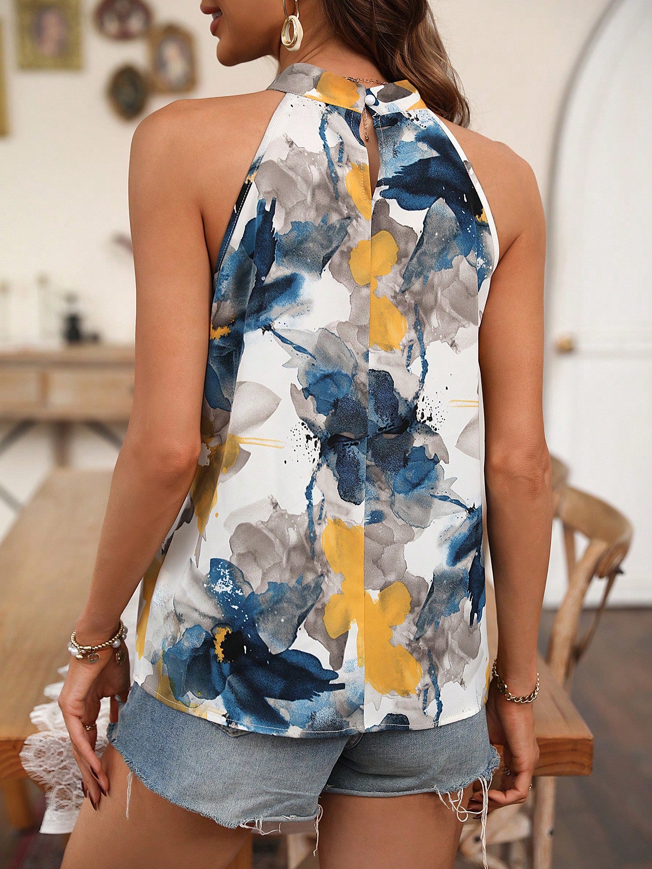 Holidaya Floral Print Keyhole Back Halter Neck Blouse