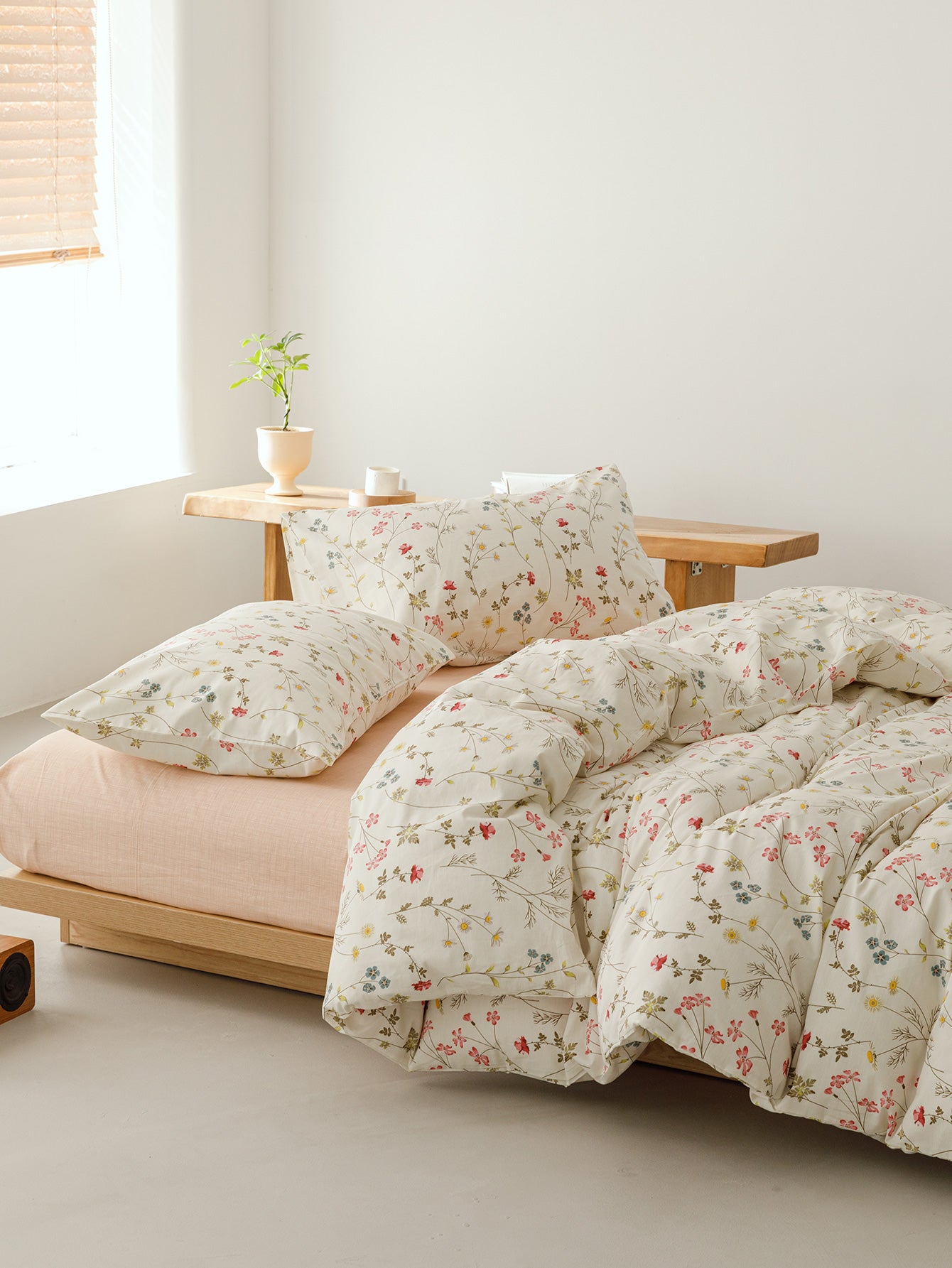 Fresh Small Flower Pattern Bedding Set, 2 Pillowcases   1 Quilt Cover Combo