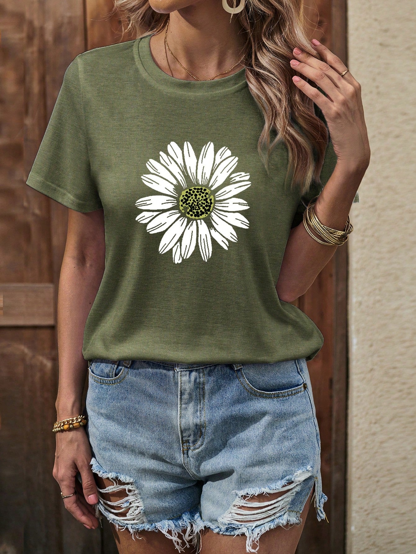 LUNE Floral Print Round Neck Tee