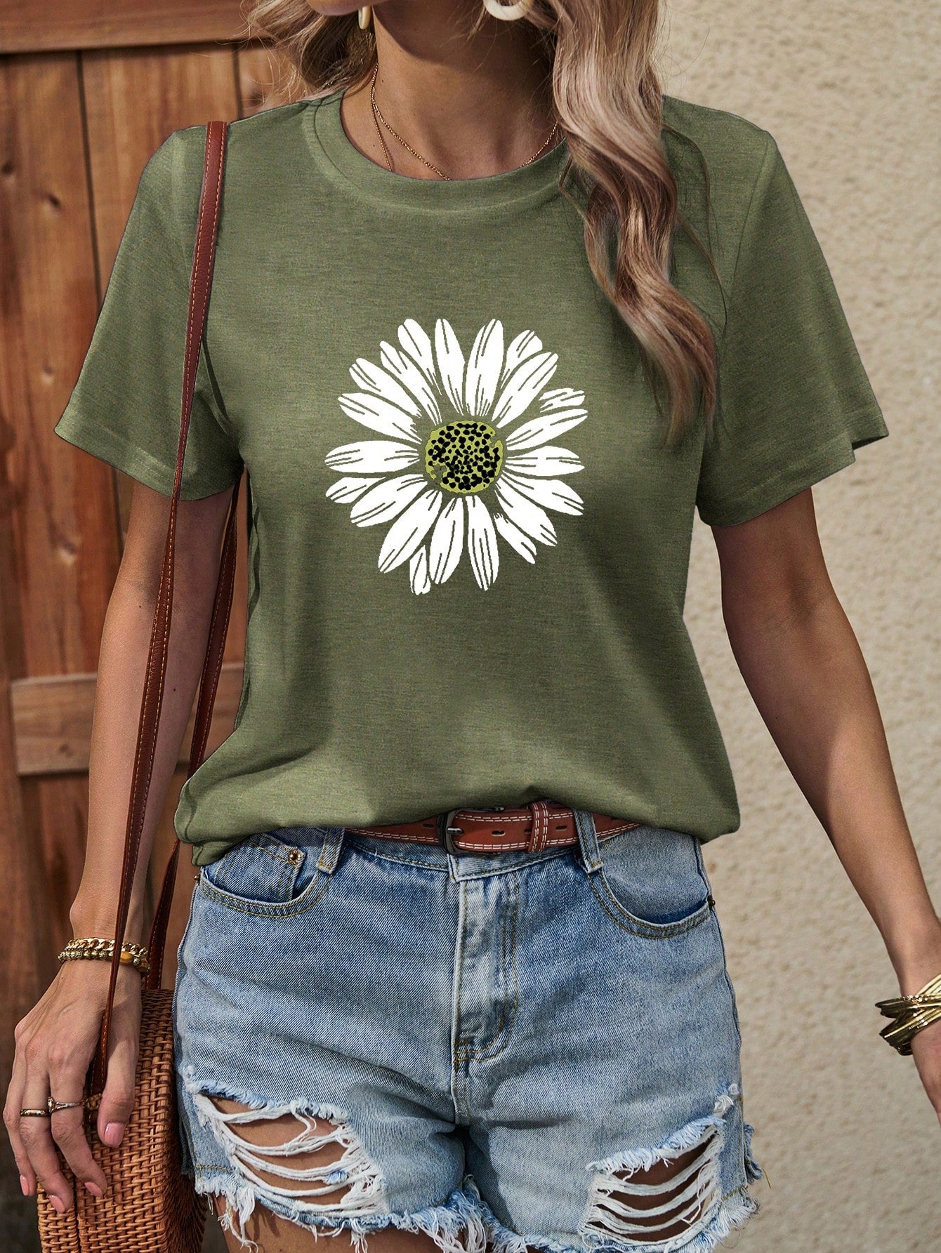 LUNE Floral Print Round Neck Tee