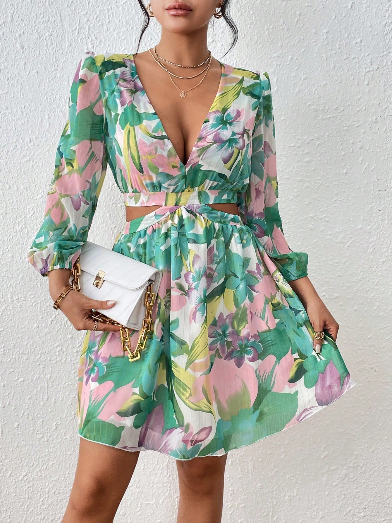 SHEIN LUNE Allover Print Cut Out Waist Plunging Neck Lantern Sleeve Dress