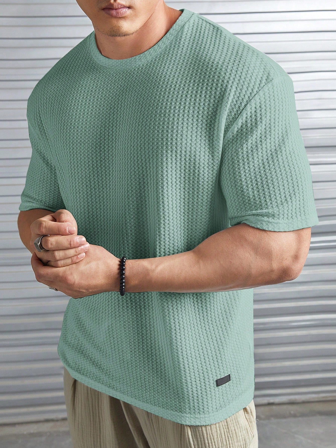 Manfinity Modomio Loose Fit Men's Waffle Knit Tee With Patched Detail