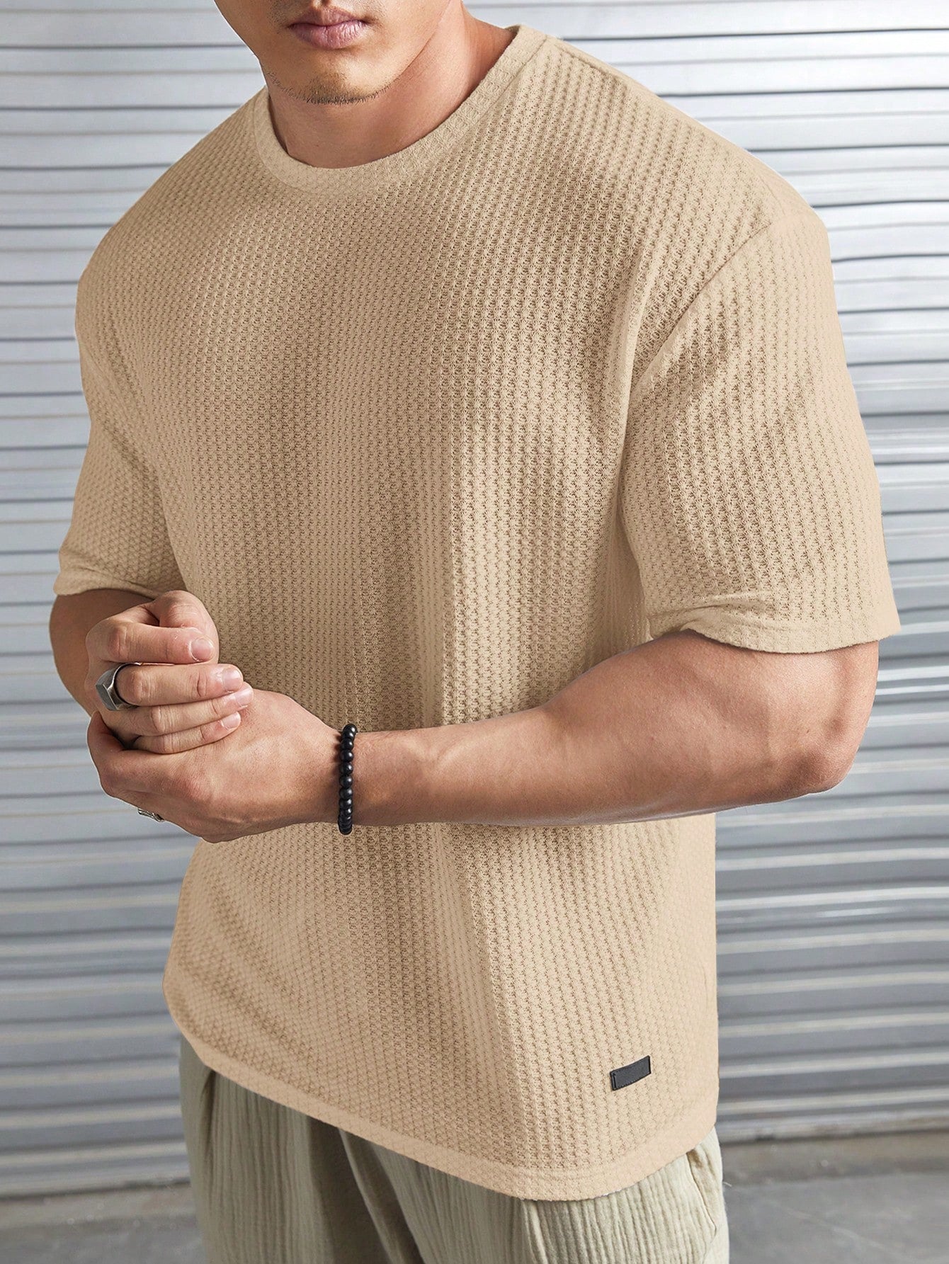 Manfinity Modomio Loose Fit Men's Waffle Knit Tee With Patched Detail