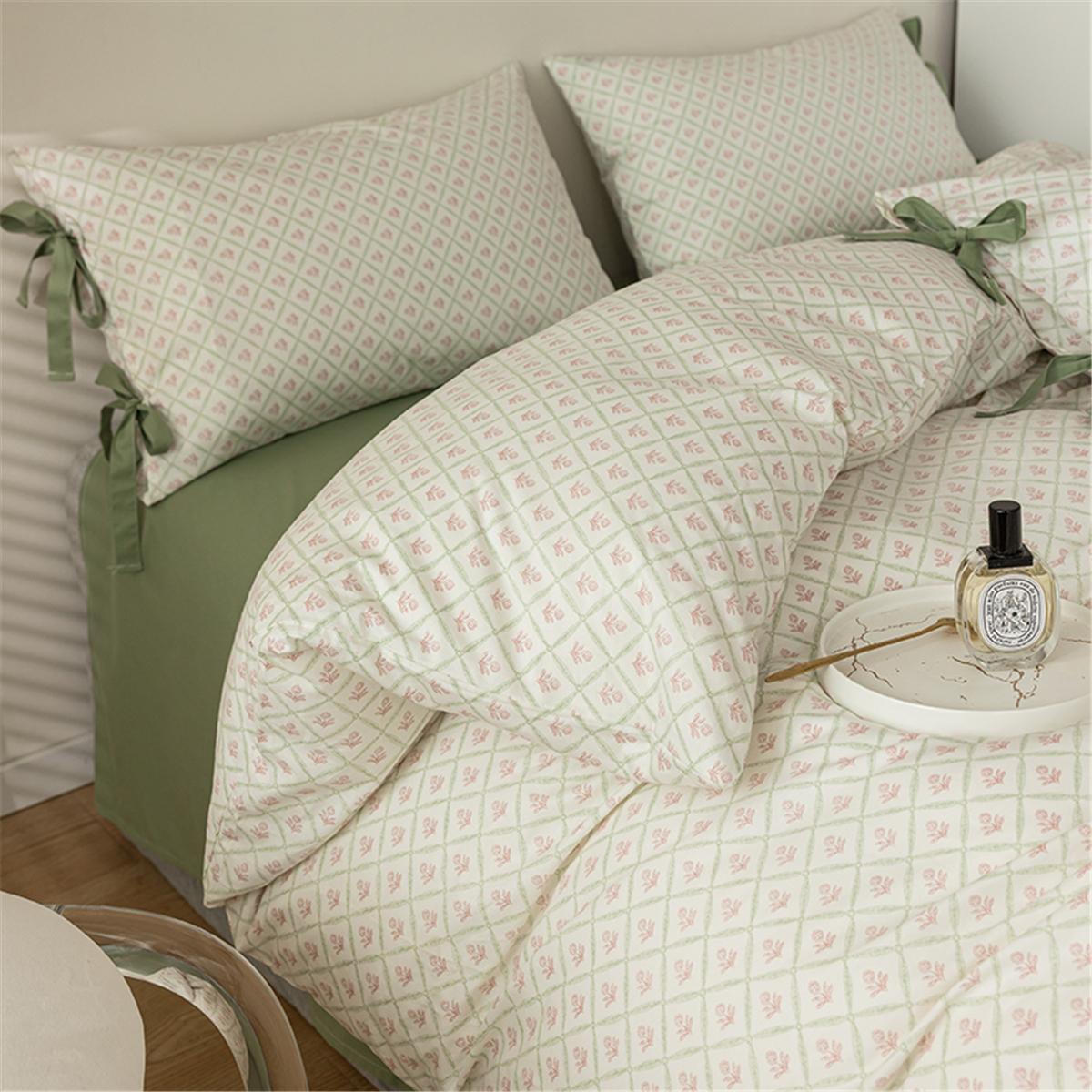 Printed Four-piece Set Clean, Fresh Floral Series Soft Fabric All Seasons Can Be Used Easy To Manage Bowknot Duvet Cover bed Sheet 2 Pillowcases