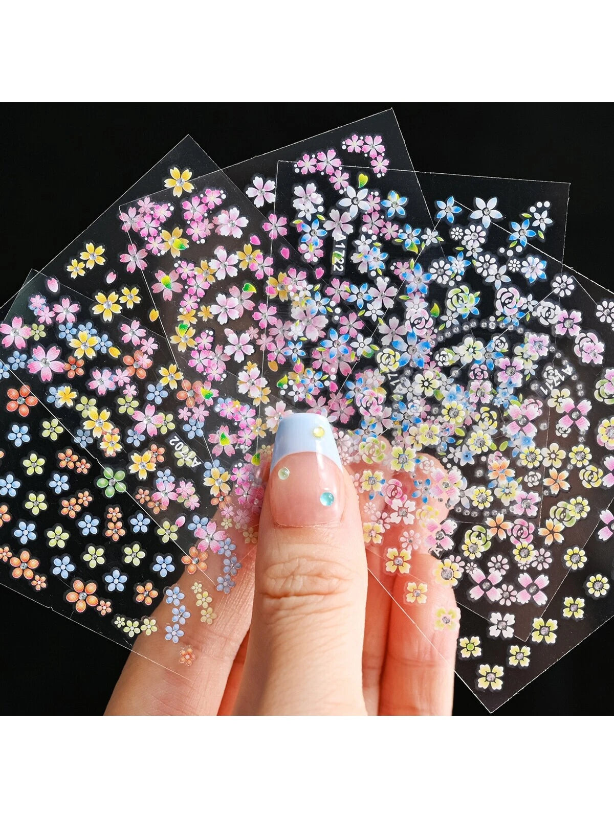 7Sheets Valentines Nail Art Stickers 7pcs Self-Adhesive Gold Heart Nail Stickers 3D Valentine'S Day Nail Supplies Rose Love Cupid Heart Letter Nail Decals Gold Nail Design Charms For Women Nail Art Decoration DIY