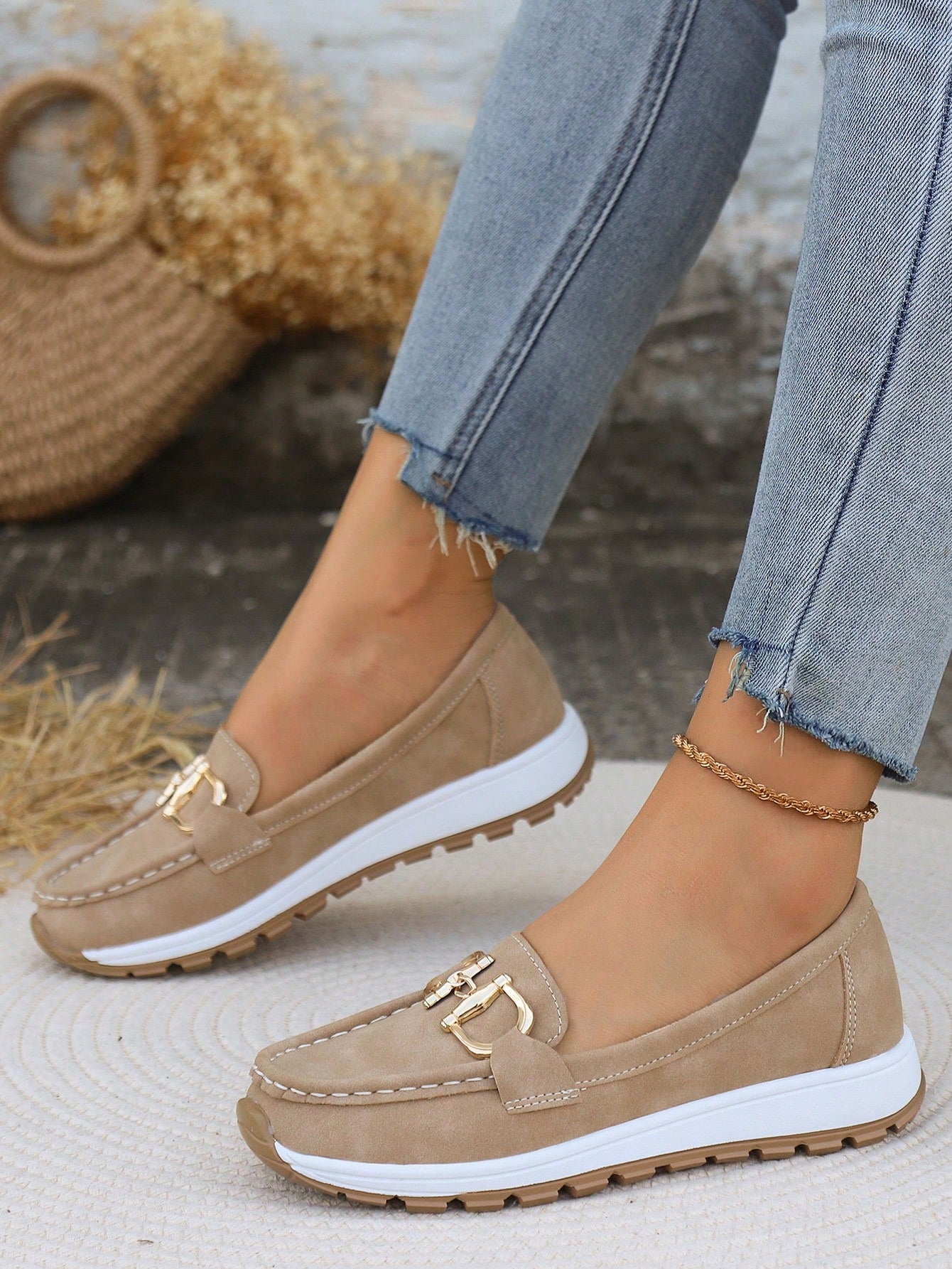 2024 Spring/Summer Hollow New Loafers Middle Aged & Older Women Shoes Soft Bottom Wedge Breathable Sandals