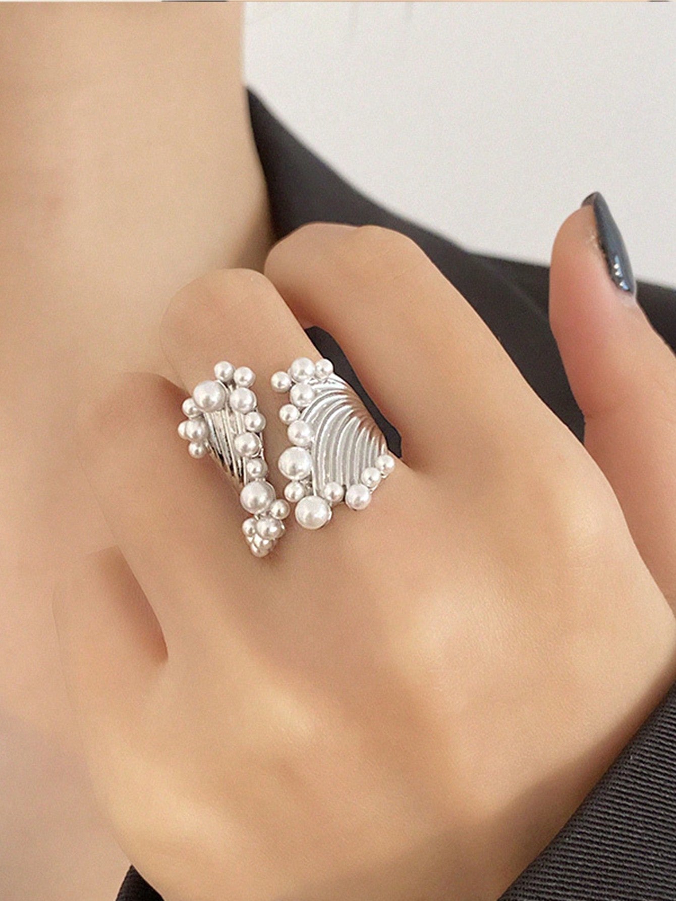 1pc Bold & Fashionable Wide Bead Design Decorative Ring