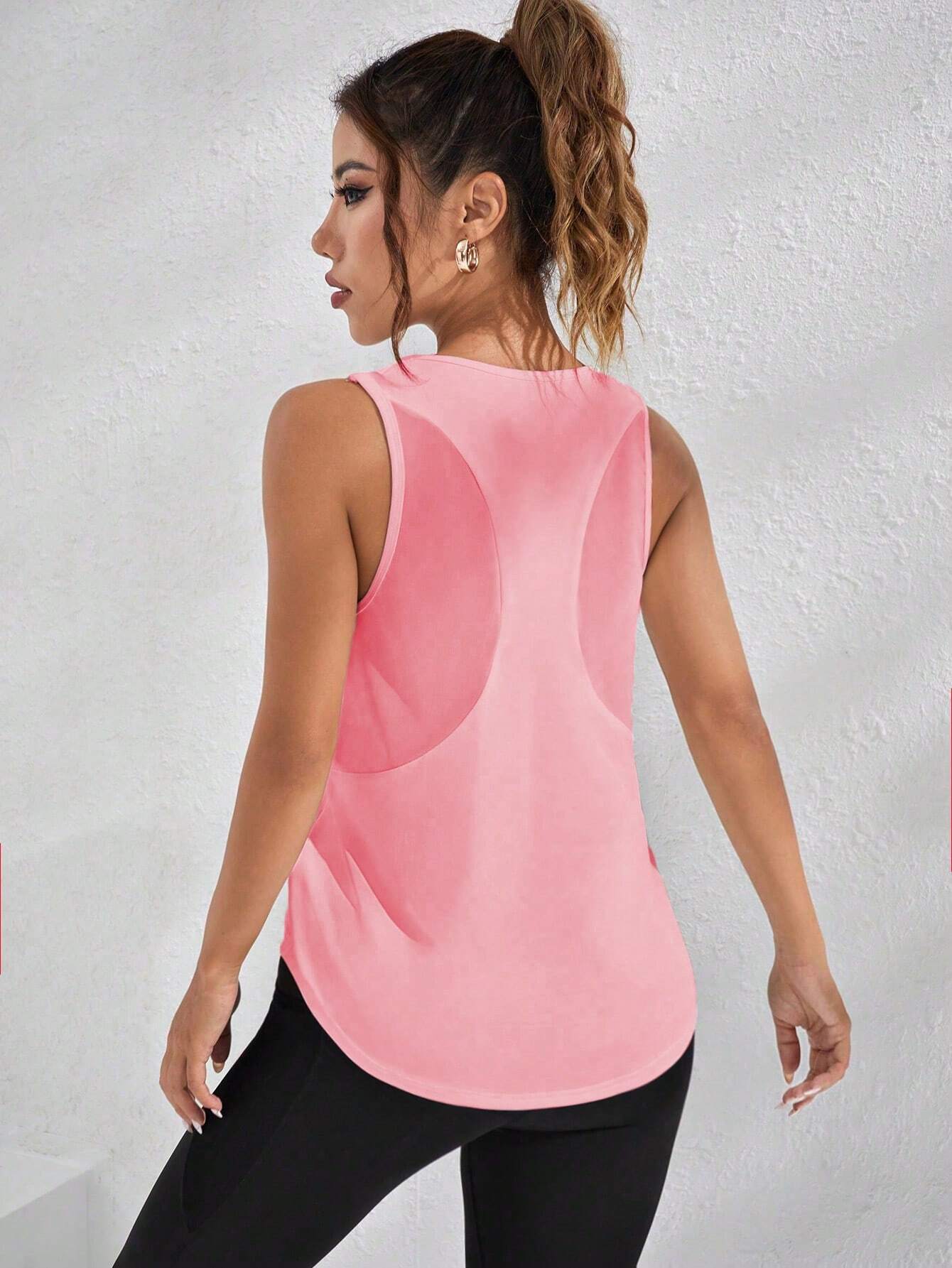 SHEIN Sport Exploreva Letter Graphic Curved Hem Sports Tank Top Gym Top Compression Shirt