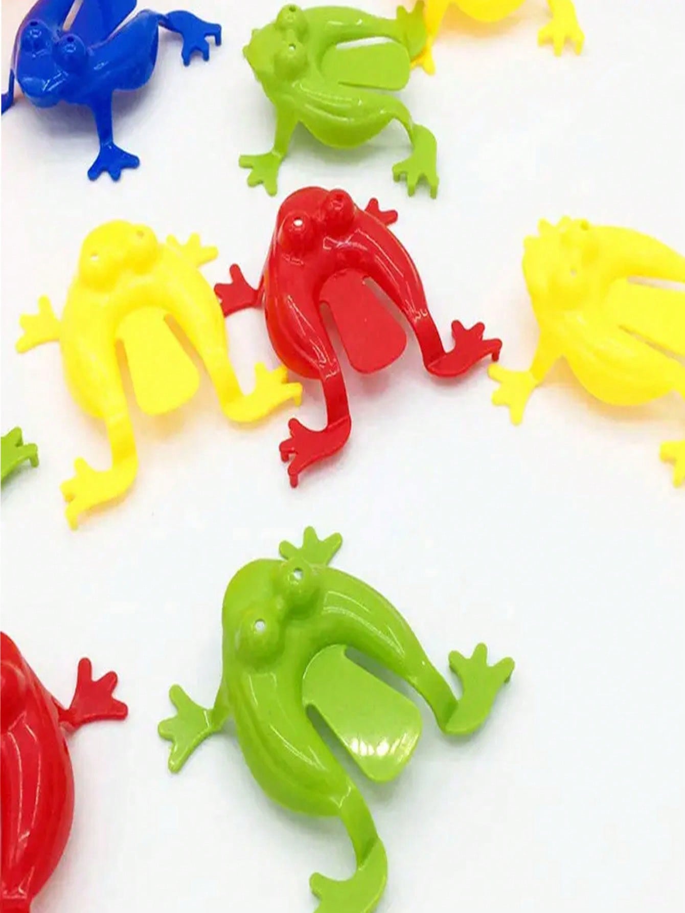 20pcs Random Color Mini Jumping Jump Frog Stress Relieving Toy,Christmas