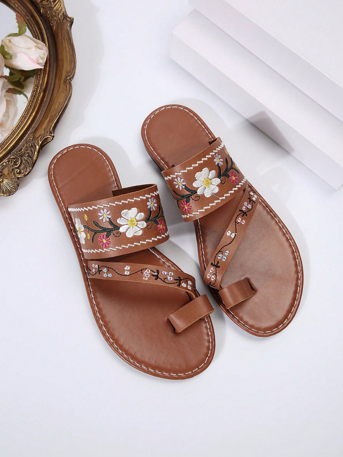 European And American Style Plus Size Embroidered Open Toe Sandals In Deep Brown For Women, Summer Beach Casual Wear