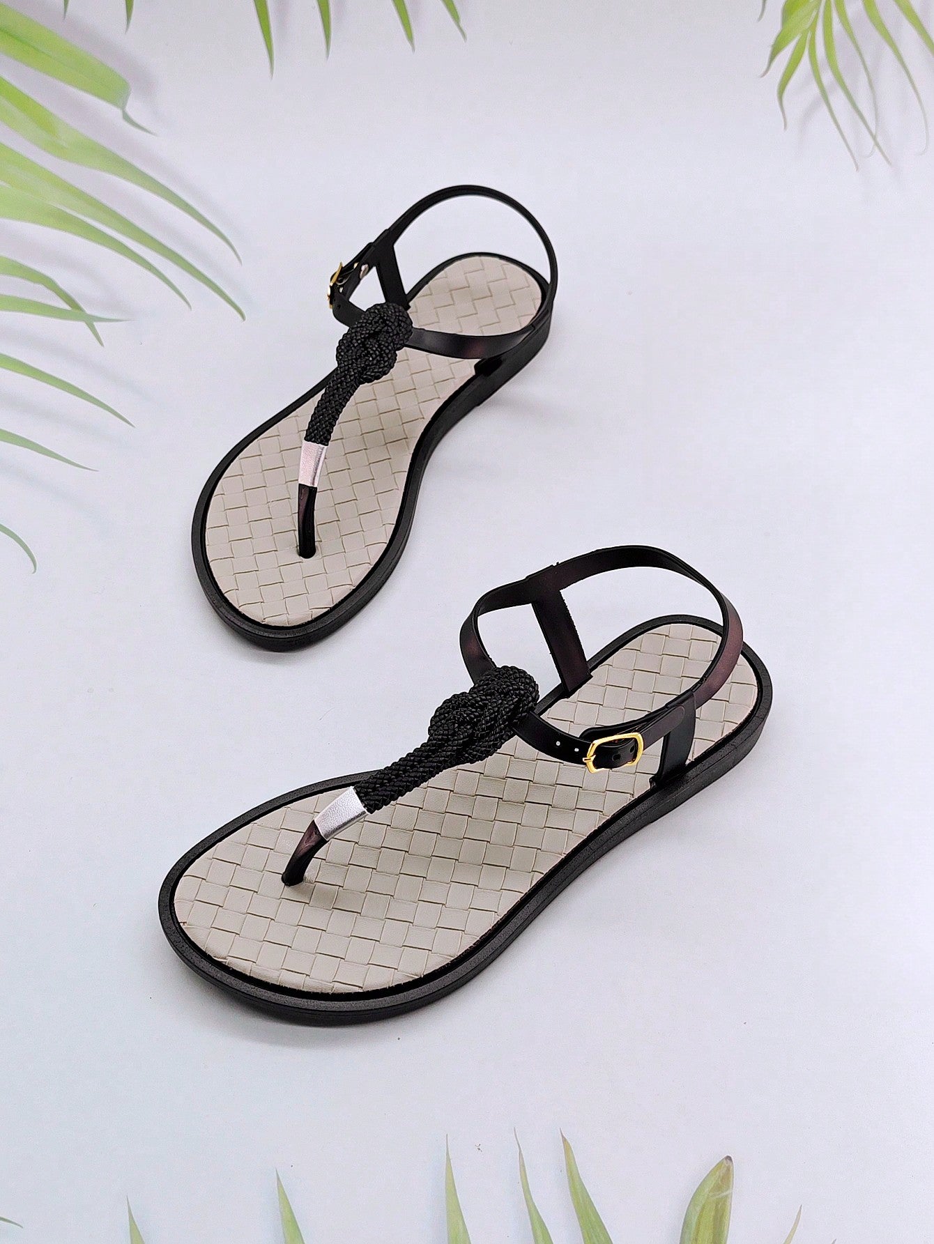 roulvxiang New Arrival Women'S Black Rope-Like Beach Flip Flops With Toe Post, Roman Strap, Casual Outdoor Plastic Slipper