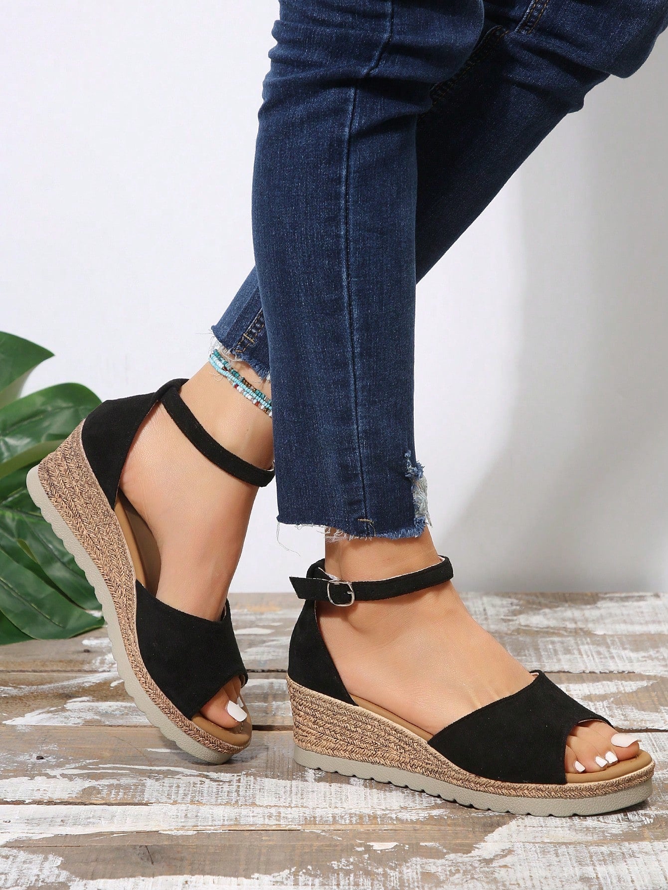 Casual & Fashionable Platform Peep Toe Wedge Sandals For Women