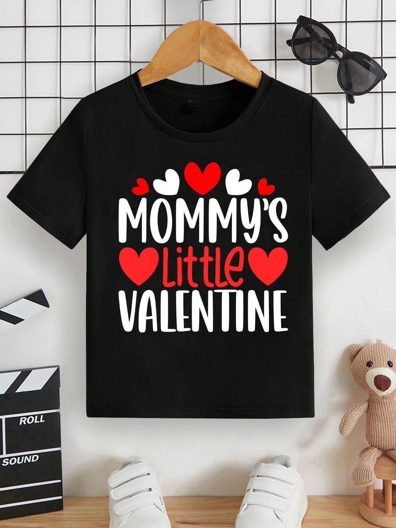 Young Boy Valentine's Day Casual Minimalist Letter Print Short Sleeve Round Neck T-Shirt, Suitable For Summer, For Gifts