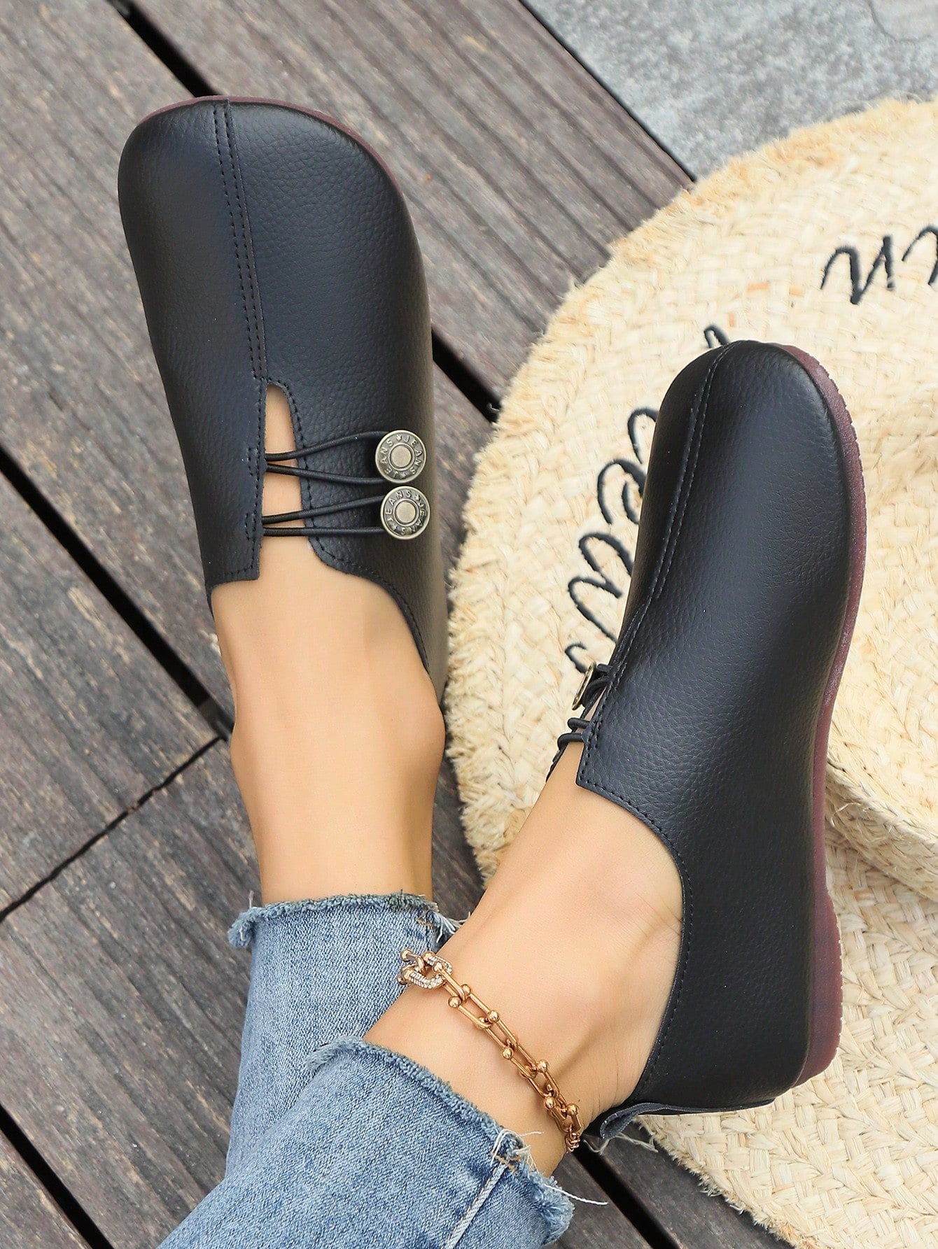 Autumn New Arrival Women's Flat Shoes, Vintage Low-Heeled Shoes, Large Size Nurse Shoes