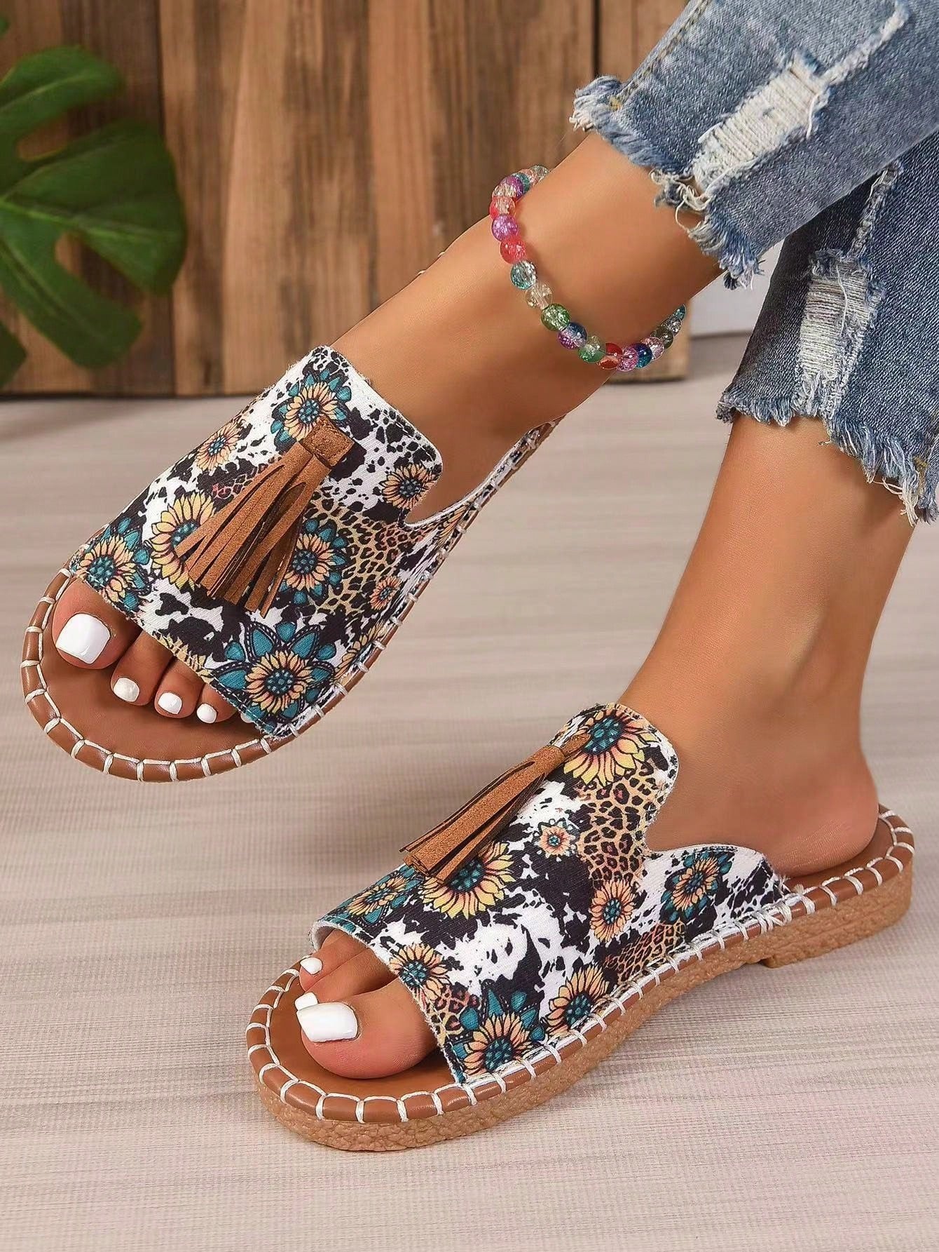 Women Fringe Decorated Flat Sandals, Beach Coco Wet Water Flip Flops, Women Slip Resistant Stylish Versatile Shoes