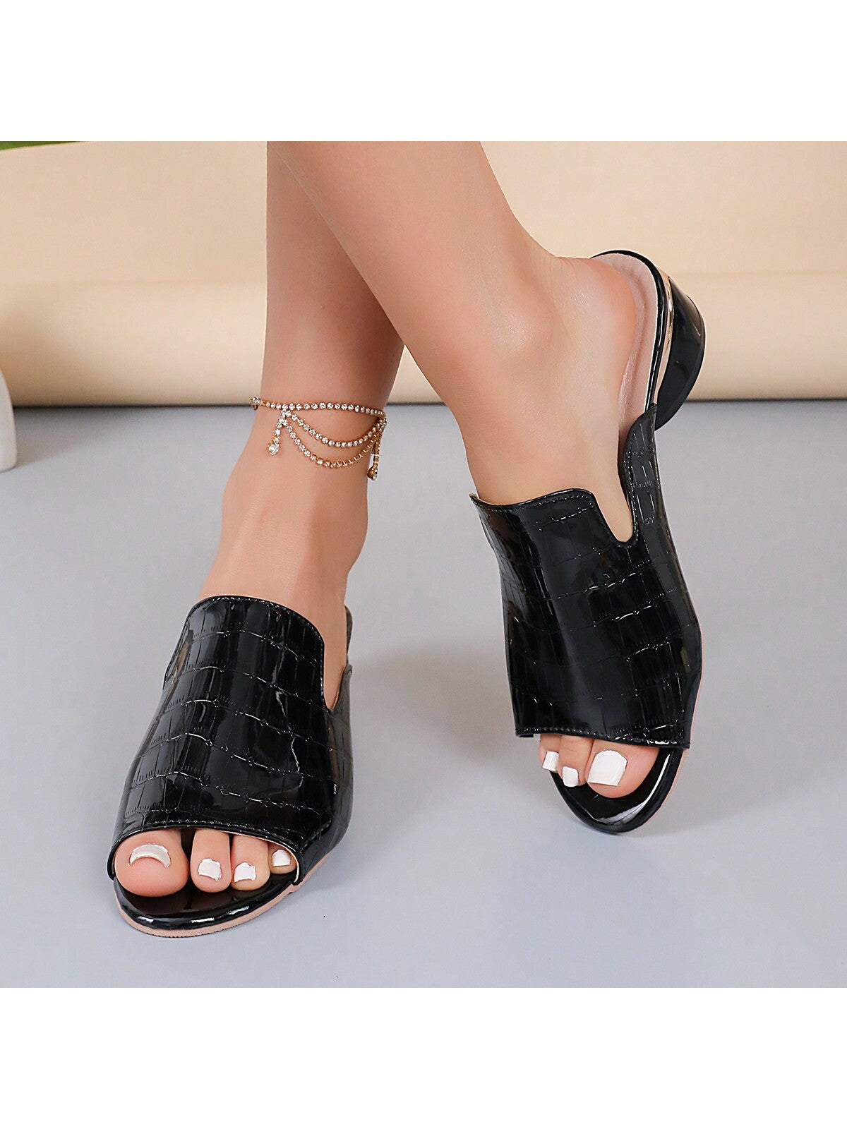 2024 Summer New Fashion Women Slippers, Casual Outdoor Soft Bottom Plus Size Open Toe Middle Thick Heels Slides