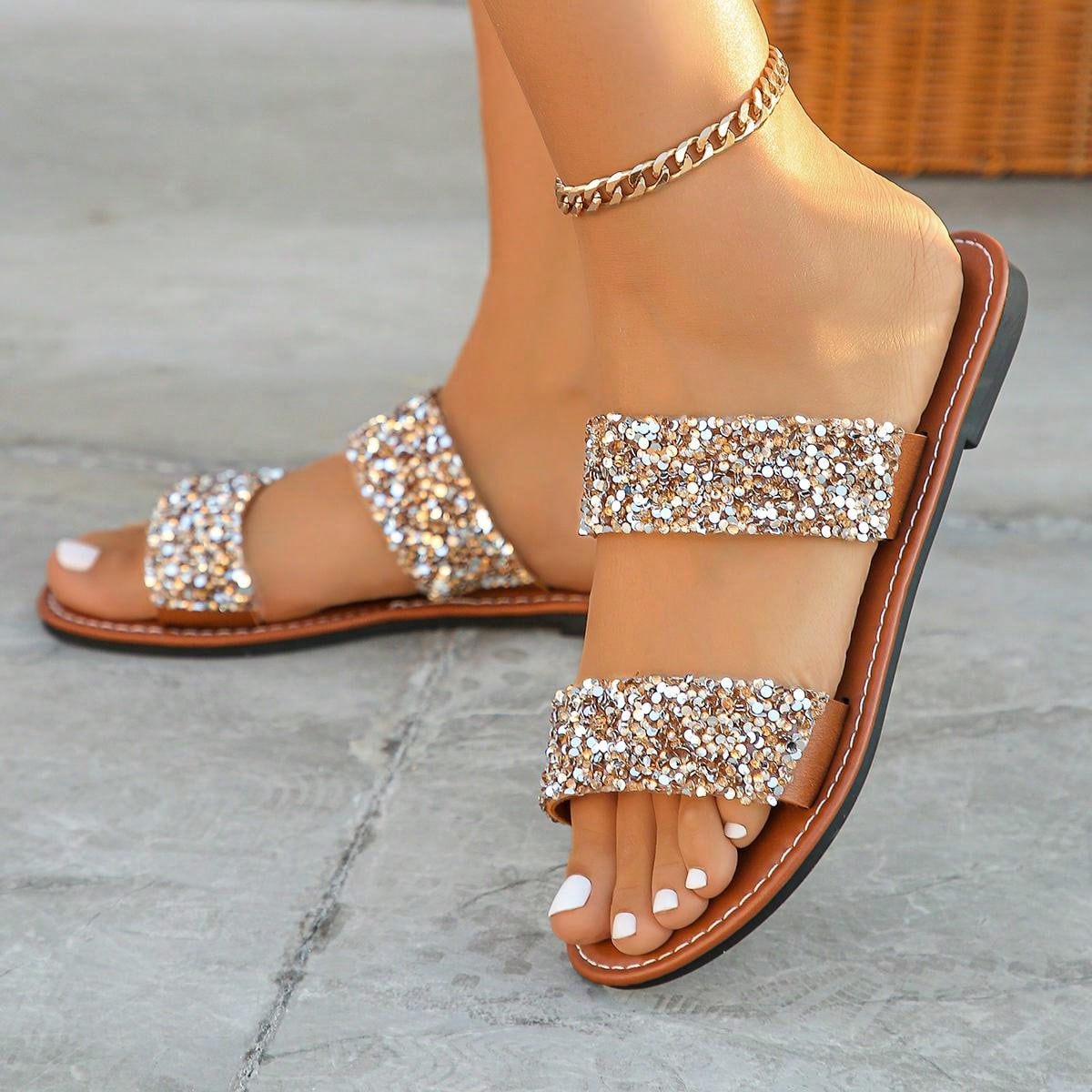 Women's Sparkling Glitter Decorated Slippers, Casual Flat Sandals For Summer Beach