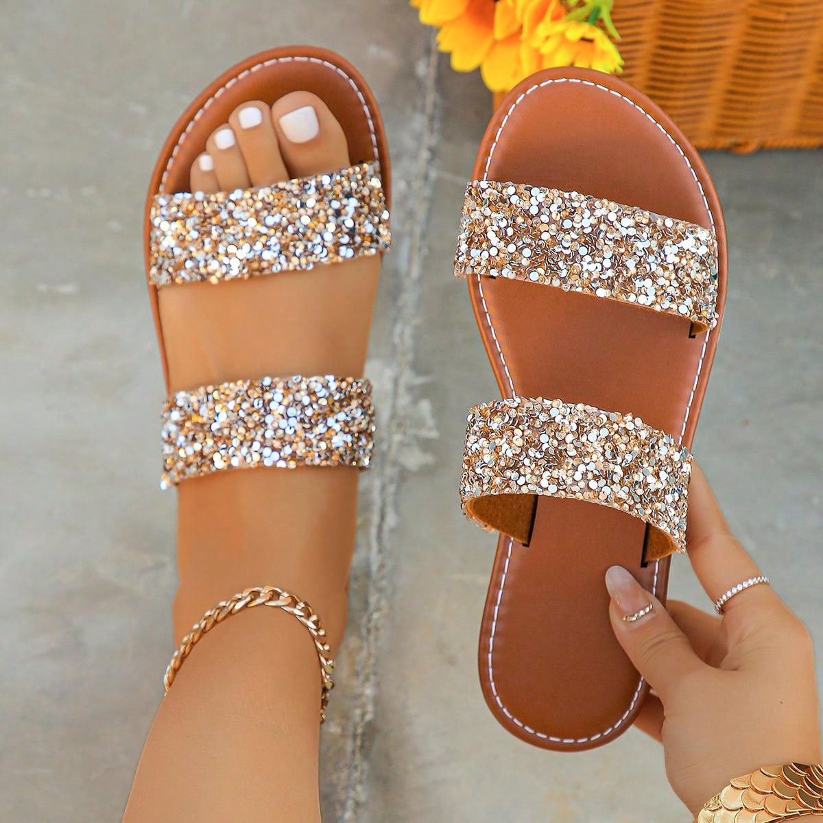 Women's Sparkling Glitter Decorated Slippers, Casual Flat Sandals For Summer Beach