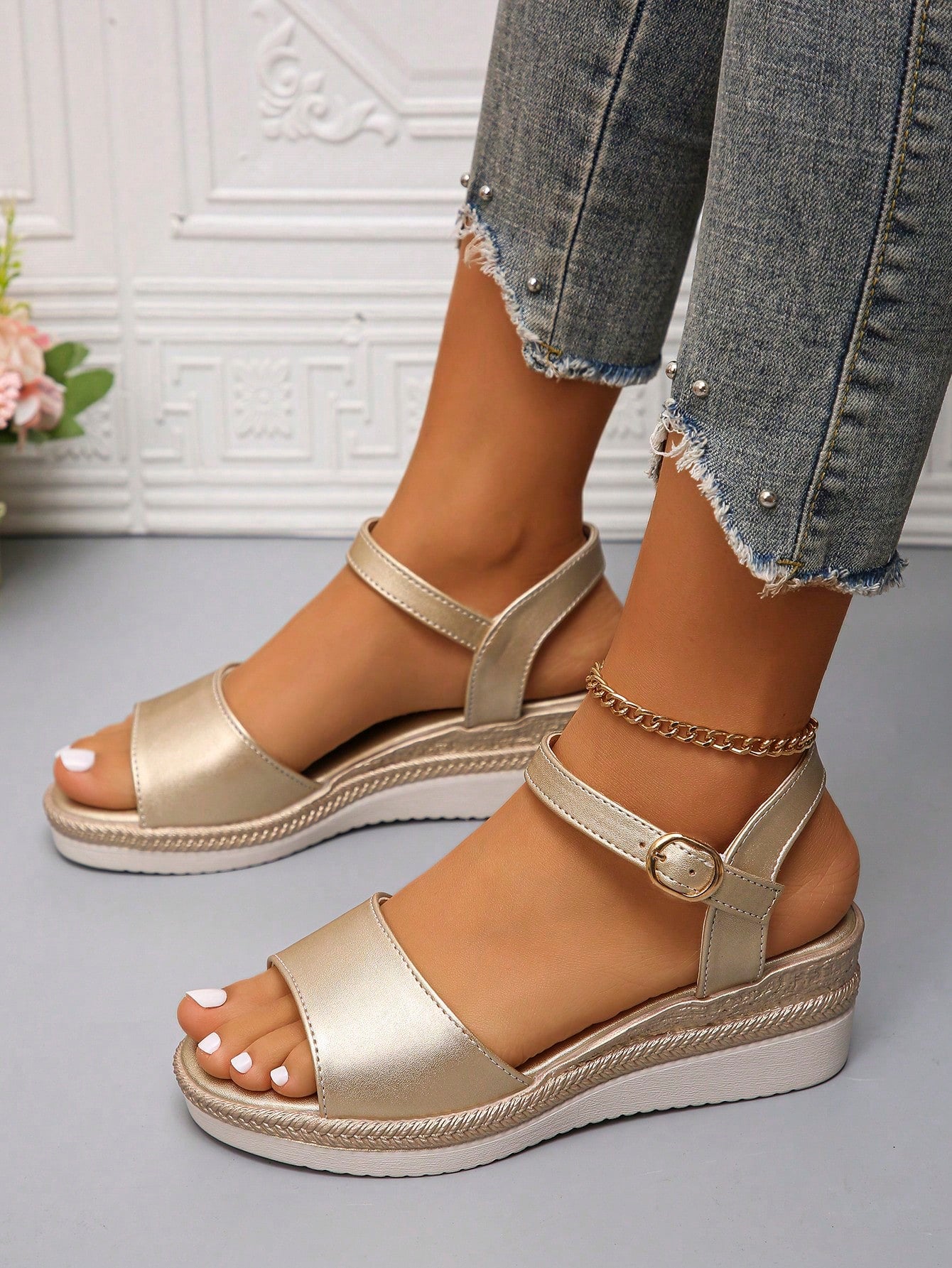 New Arrival Summer Fashionable Wedge Sandals For Women With Back Strap, Gold, Middle-Aged, Simple And Comfortable Style