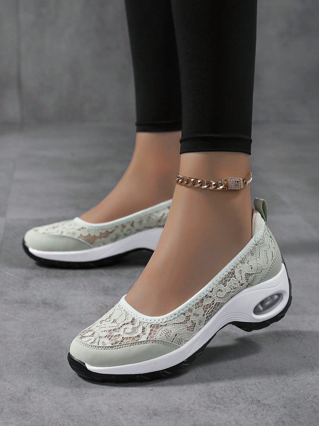 Women's Lace Casual Sneakers, Comfortable Air Cushion Shoes, Spring/Summer New Design, Hollow Breathable