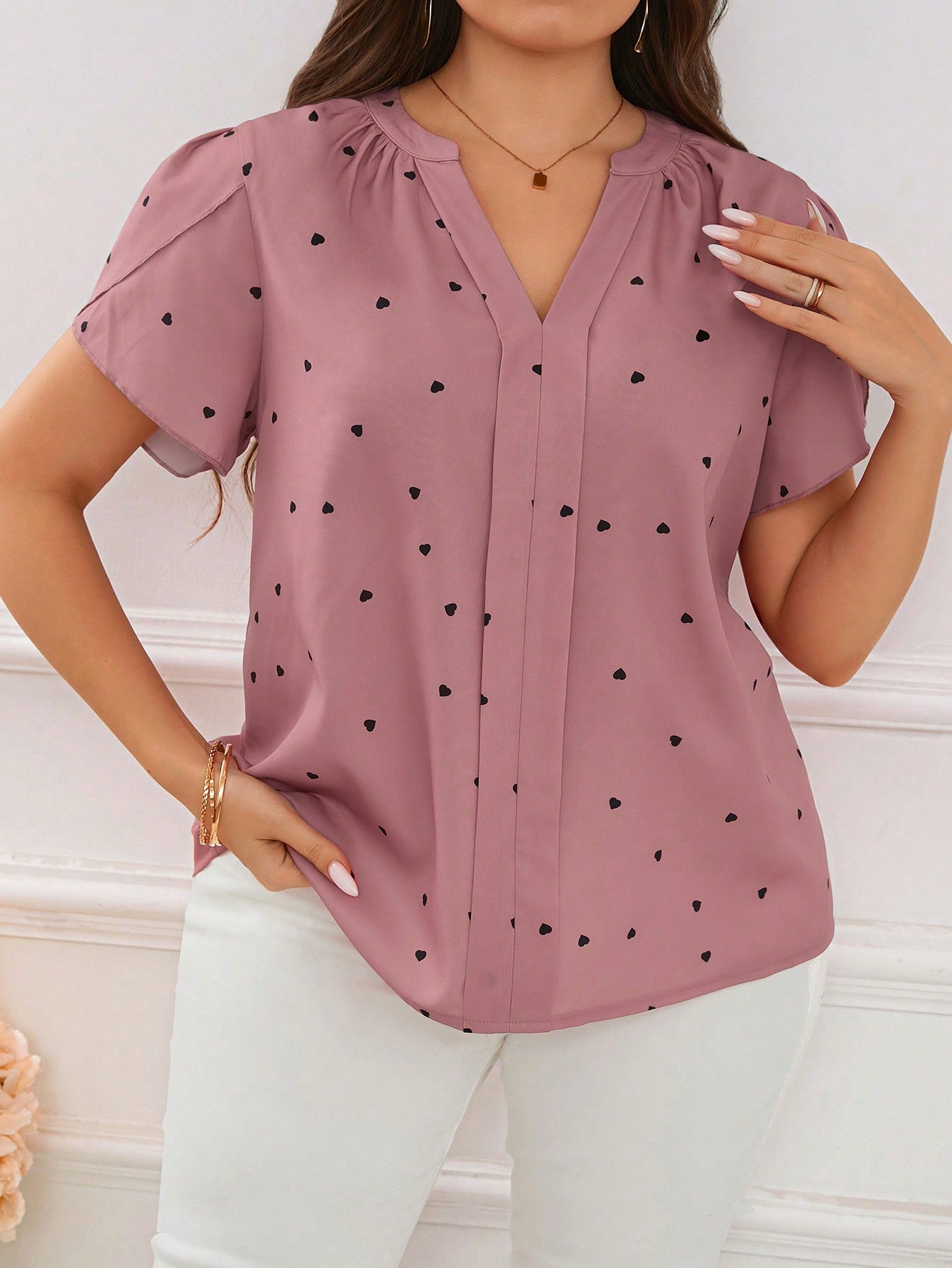 Clasi Plus Size Heart Print Notched Collar Casual Fashion Short Sleeve Shirt For Spring And Summer