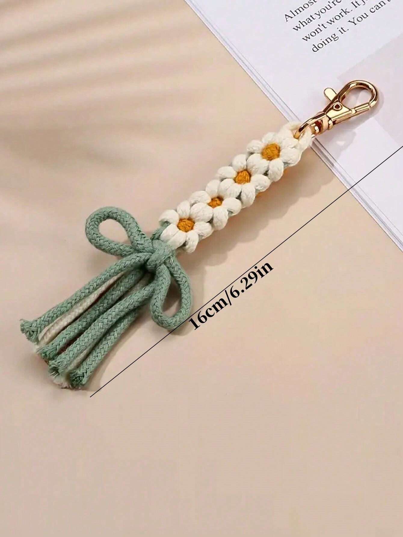 1pc Hand-Woven Tassel Keychain Pendant Creative Keychain, Backpack Pendant, Bag Charms, Birthday Gifts, DIY Accessories Party Favors,Christmas Decorations,Birthday Gift For Friends And Family(Light Grey)