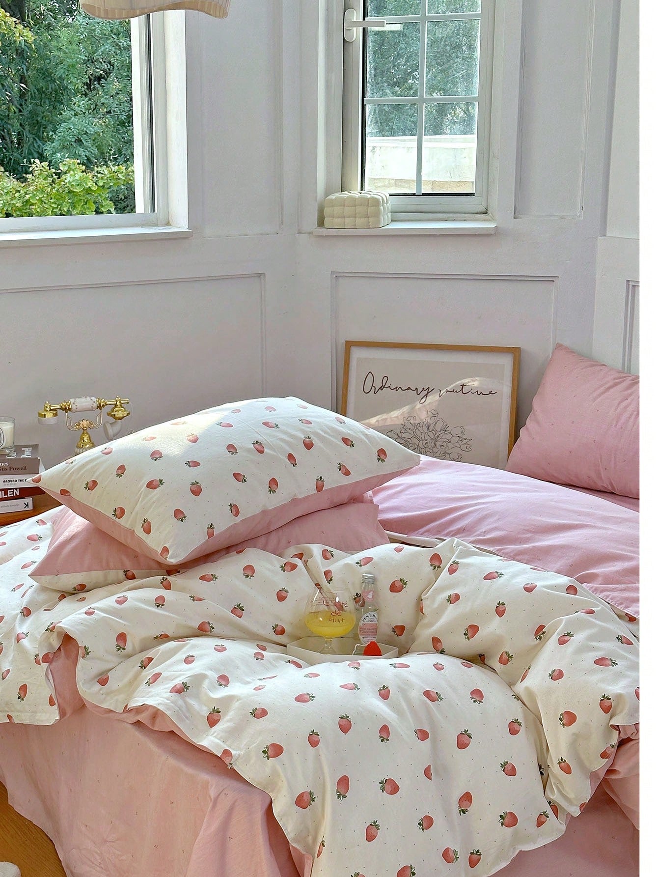 3pcs Sweetheart Strawberry Printed Bedding Set, Includes 2 Pillowcases And 1 Quilt Cover For Down Comforter