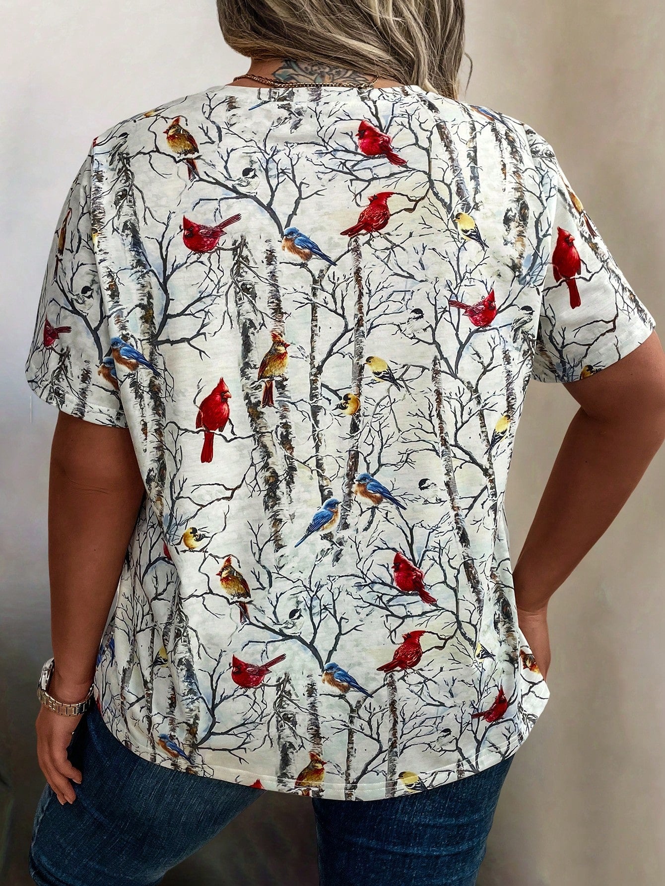 LUNE Plus Size Women's Artistic Tree Branch & Bird Printed Casual V-Neck T-Shirt