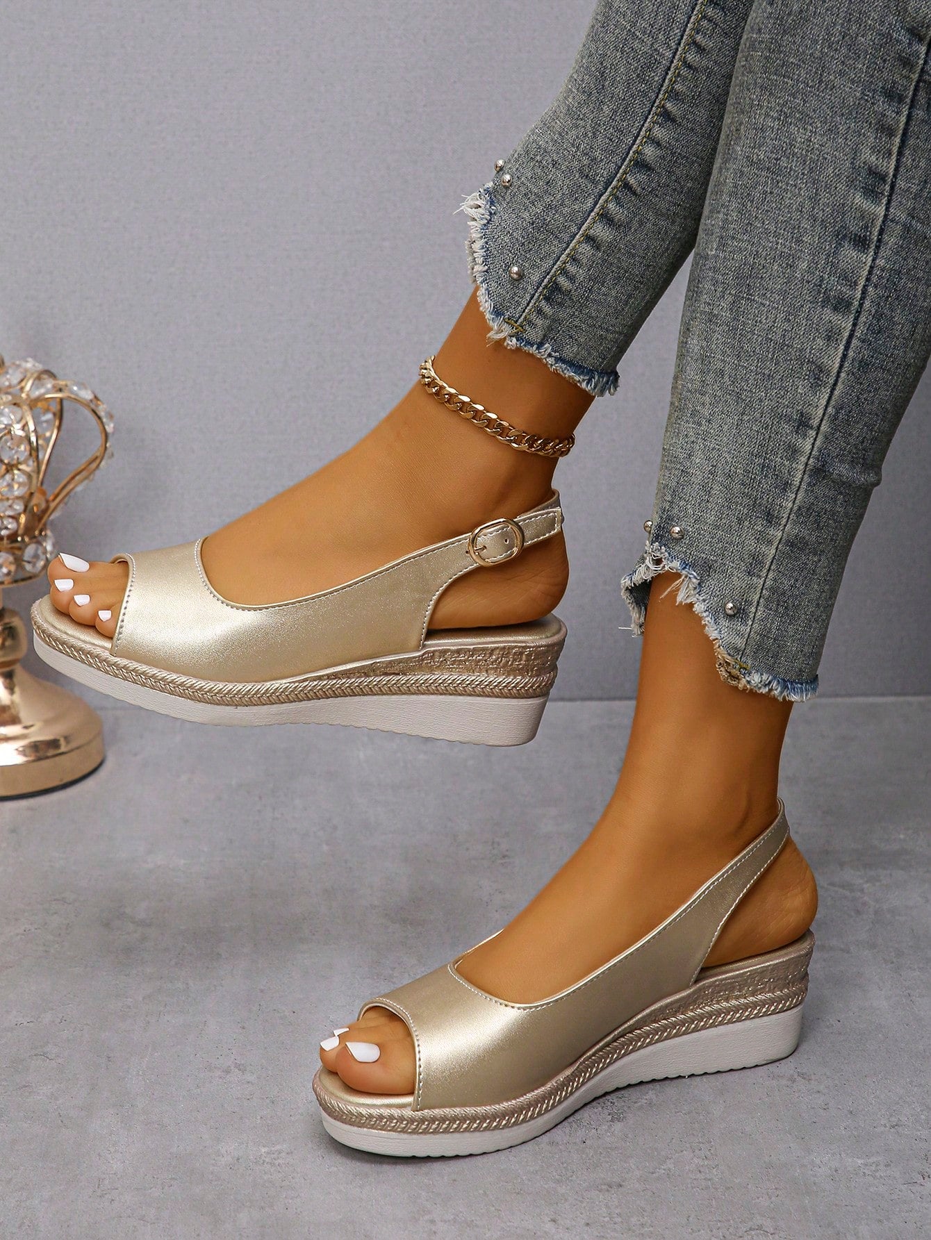 Women's New Summer Thick Platform Wedge Heel Sandals, Gold Color Fashionable Peep Toe Waterproof High Heel Sandals