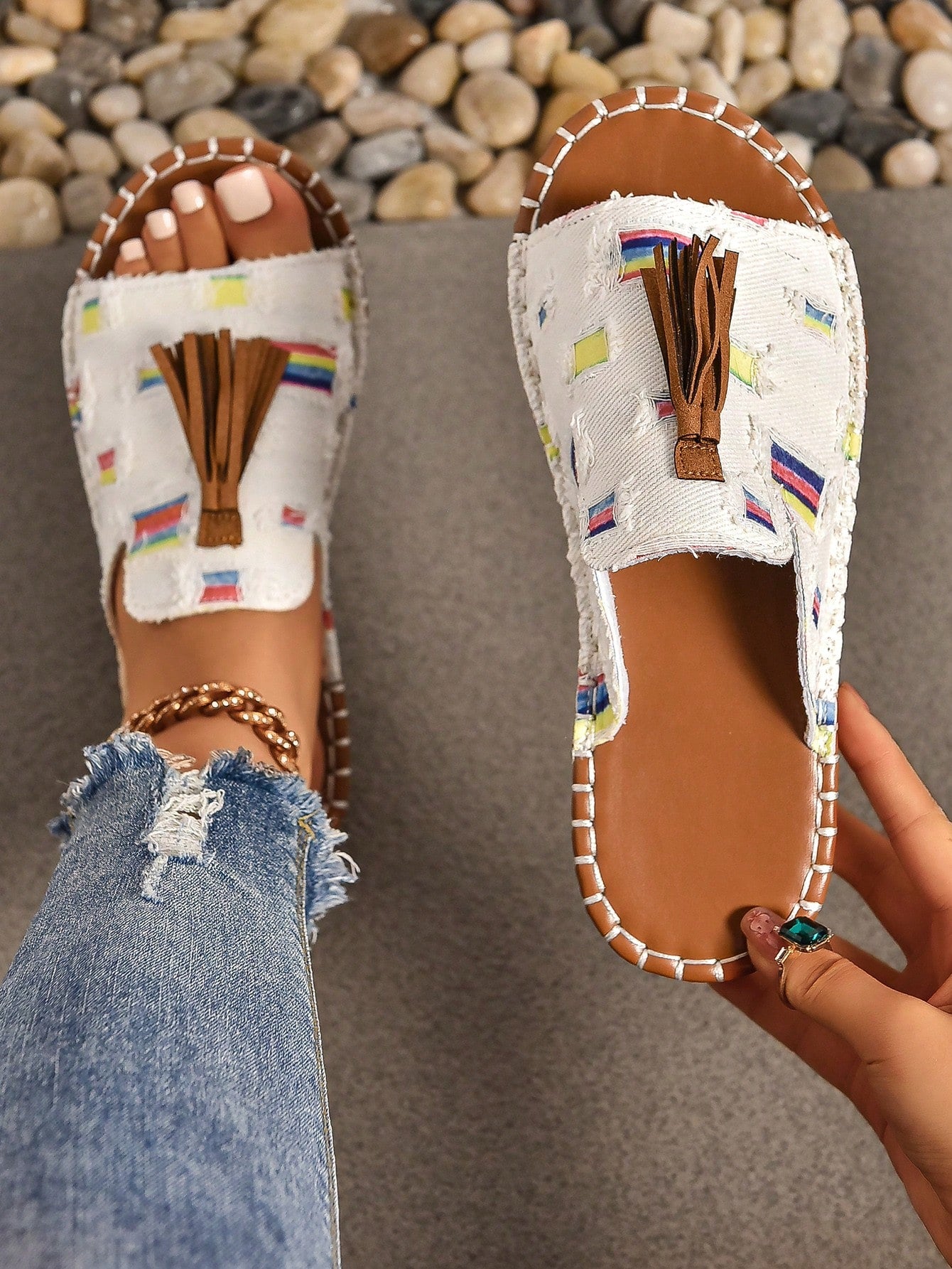 Ladies' Fringe Decor Ethnic Style Flat Sandals, Waterproof Beach Slippers, Slip-Resistant Outdoor Fashionable Match-All Shoes